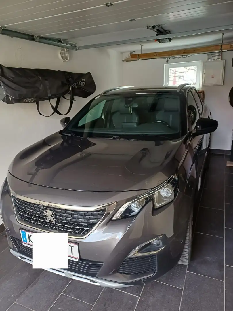 Peugeot 3008 3008+1,2+PureTech+130+S Grau - 1