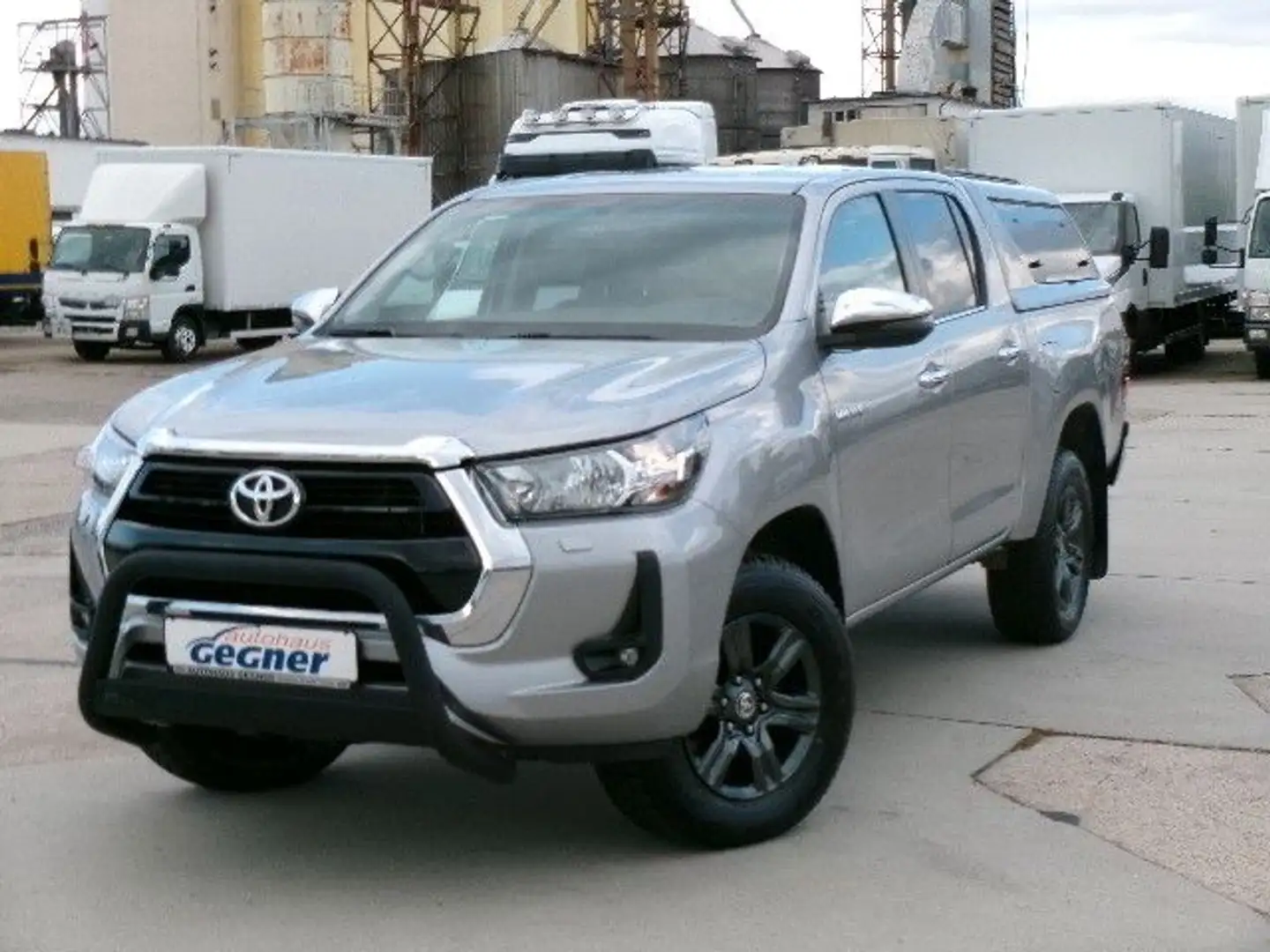 Toyota Hilux Double Cab 204PS Autm. Comfort 4x4 Hardtop Argintiu - 2