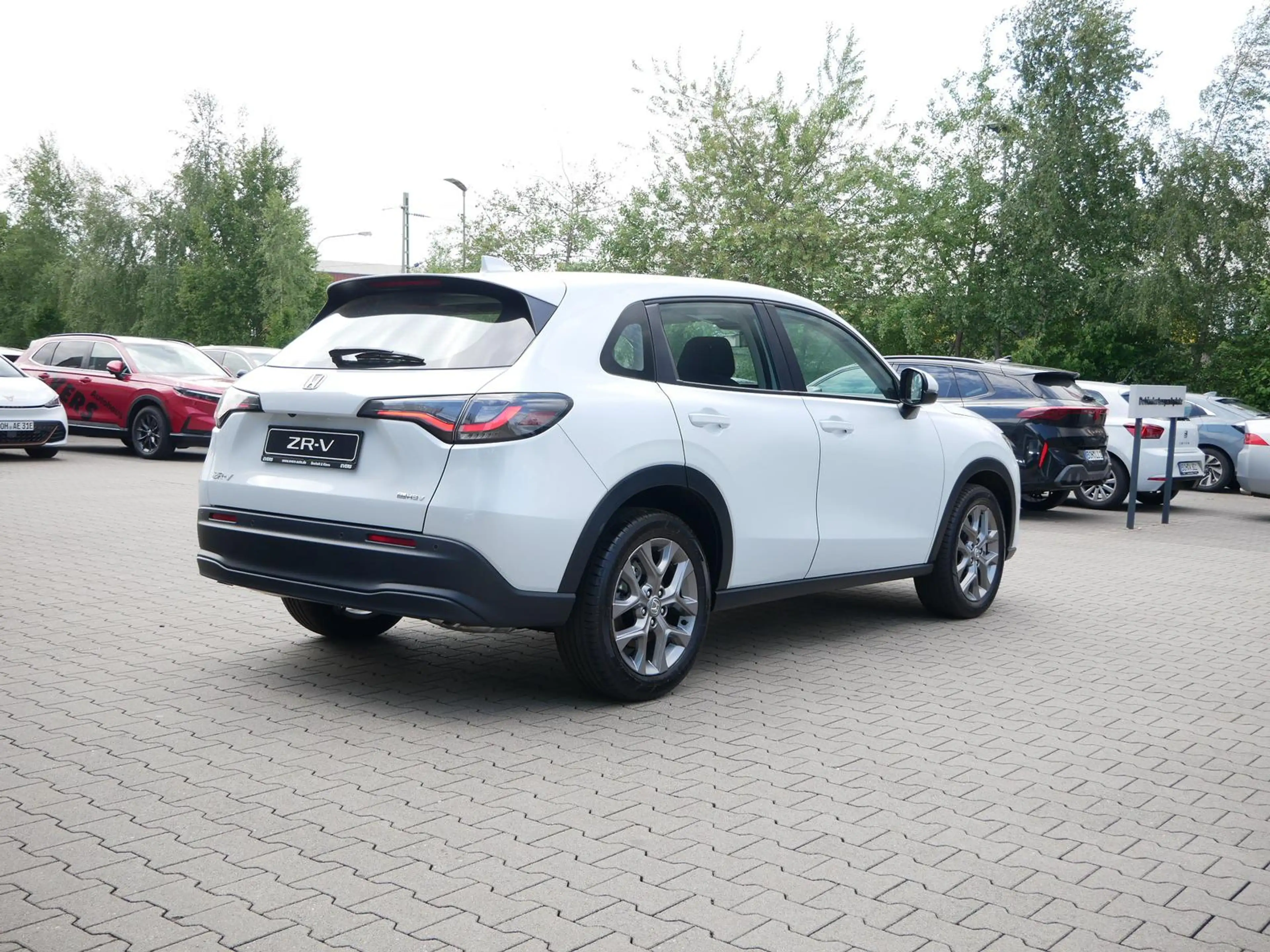 Honda ZR-V 2.0 i-MMD HYBRID ELEGANCE NAVI+ACC+KAMERA — photo 6