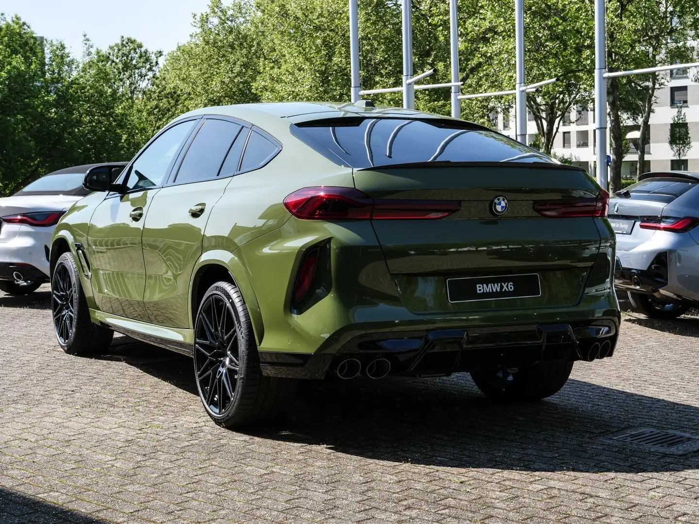 BMW X6 M Competition + PanoSkyLou. + Carbon + MDriv.Pack. + Zelená - 2