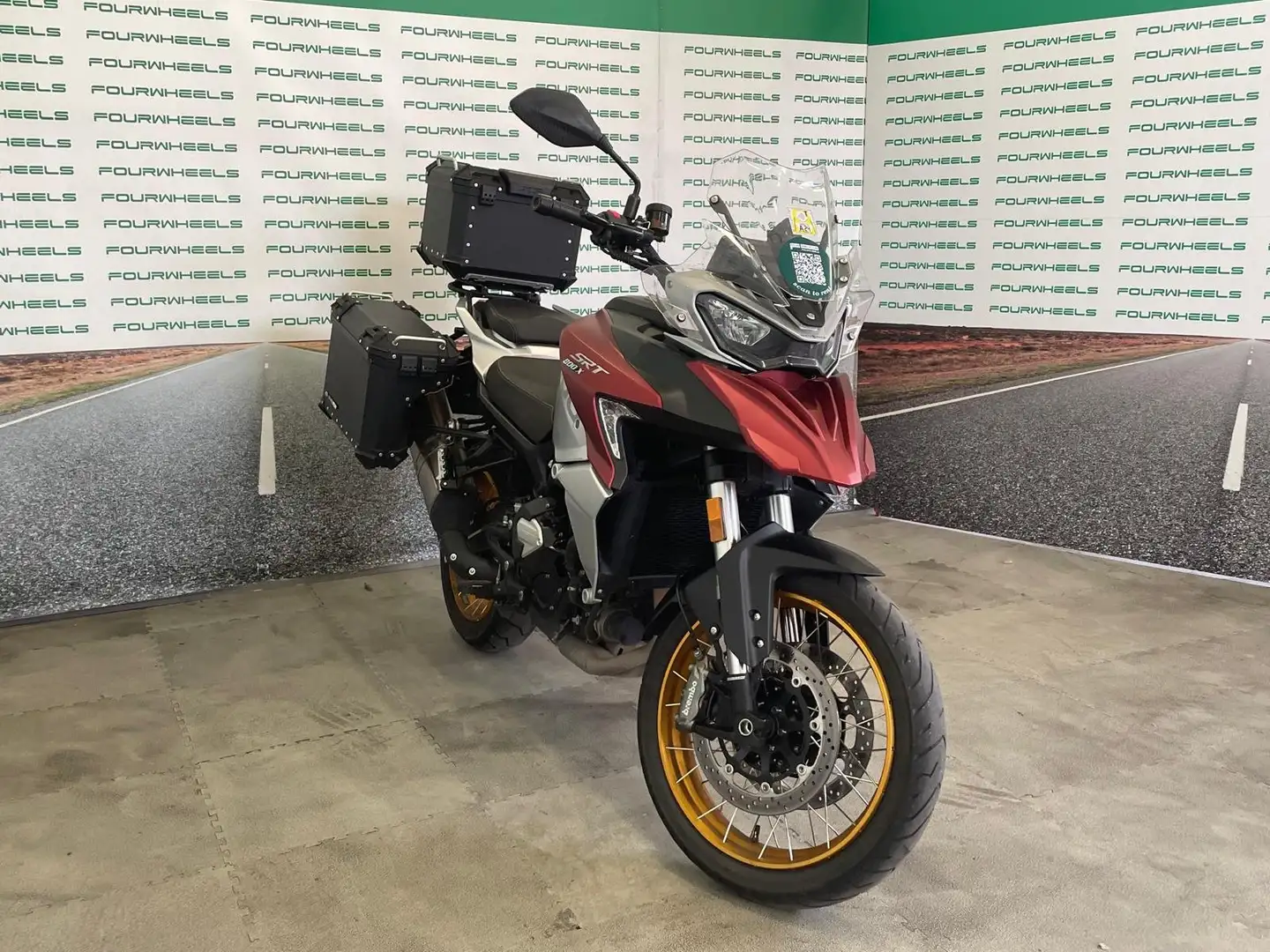 QJ Motor SRT 800 anche a noleggio da 150 mese - 1