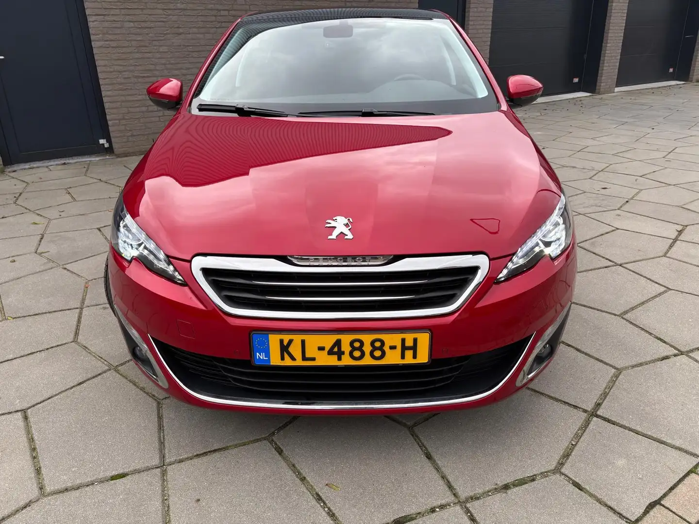 Peugeot 308 1.2 PureTech Allure|zeer weing km s |5 Drs |AIRCO| Rouge - 2
