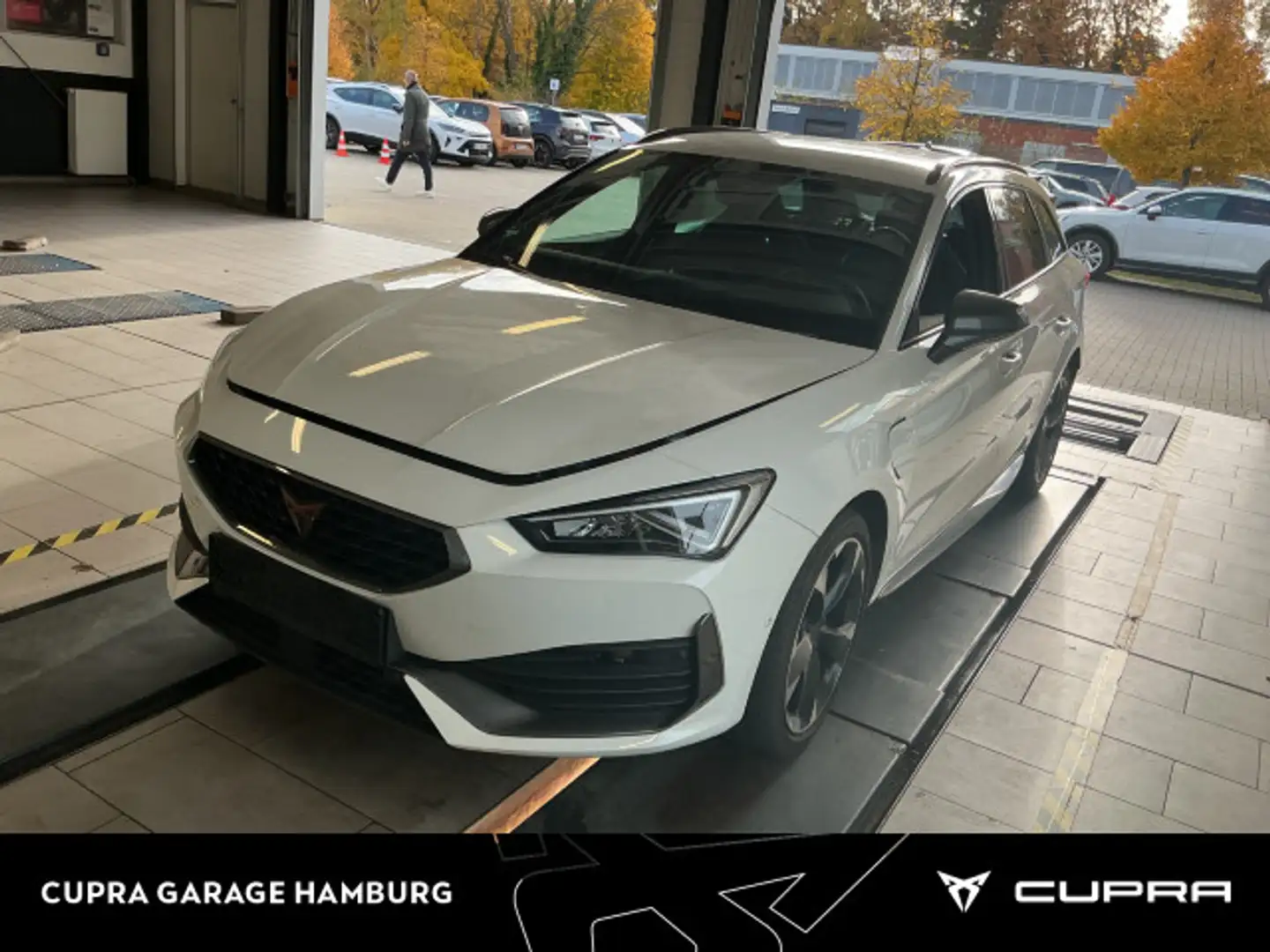 CUPRA Leon Sportstourer 1.4 e-HYBRID DSG AHK Nav Kessy Weiß - 1