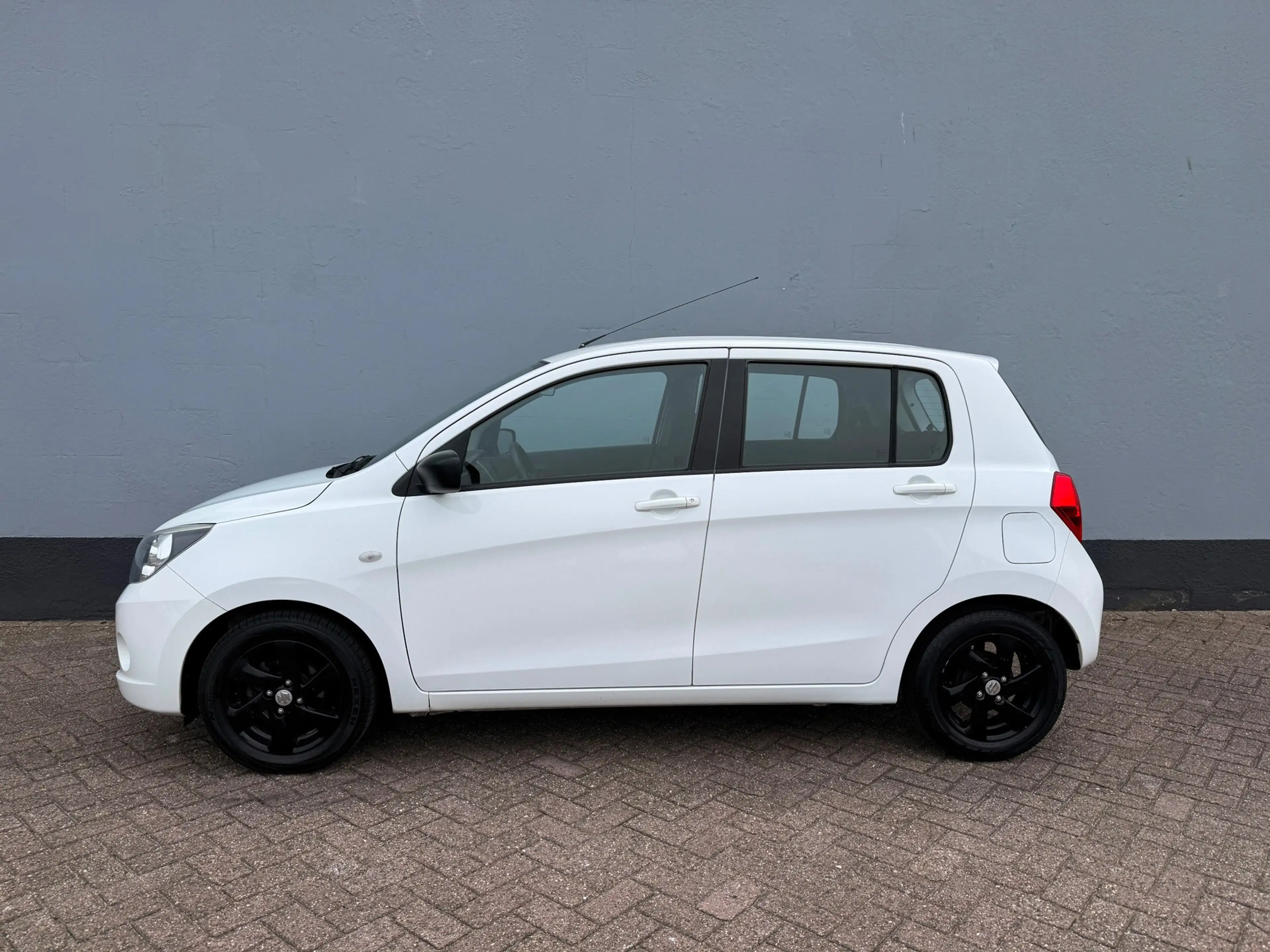 Suzuki Celerio 1.0 Comfort - Dealer Onderhouden - Airco — photo 2