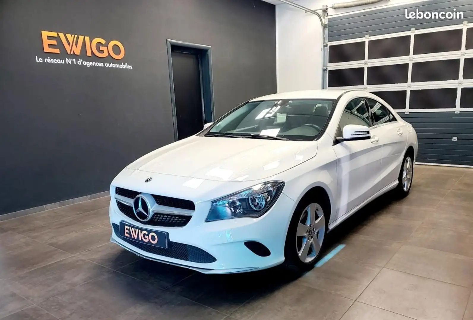 Mercedes-Benz CLA 180 Classe Mercedes 180d 109ch Inspiration Blanc - 1