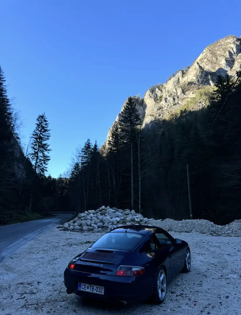 Porsche 996 911 Carrera 4 - 2