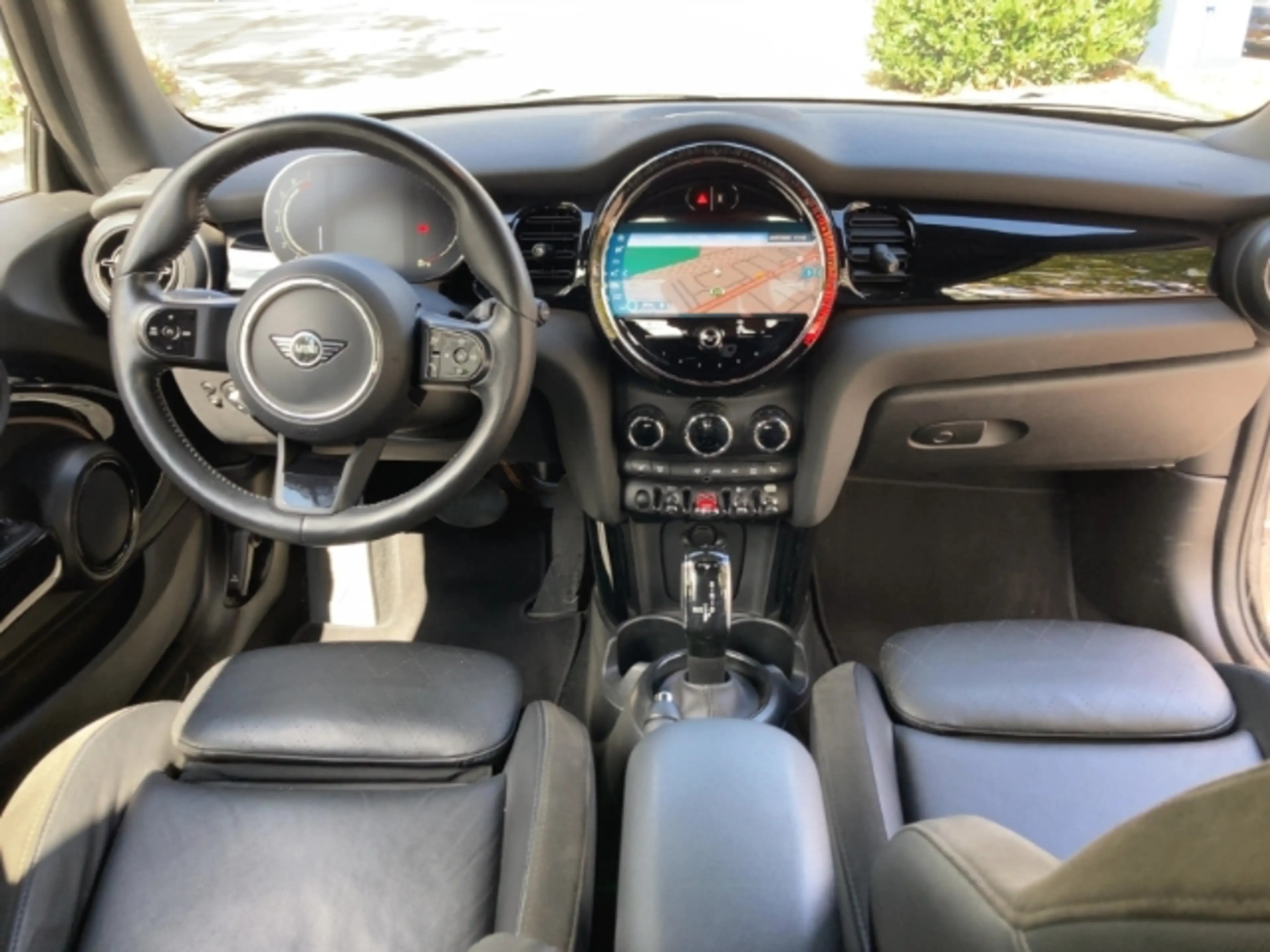 MINI Cooper Cabrio El. Verdeck Leder Digitales Cockpit LED Mehrzonenk — photo 8