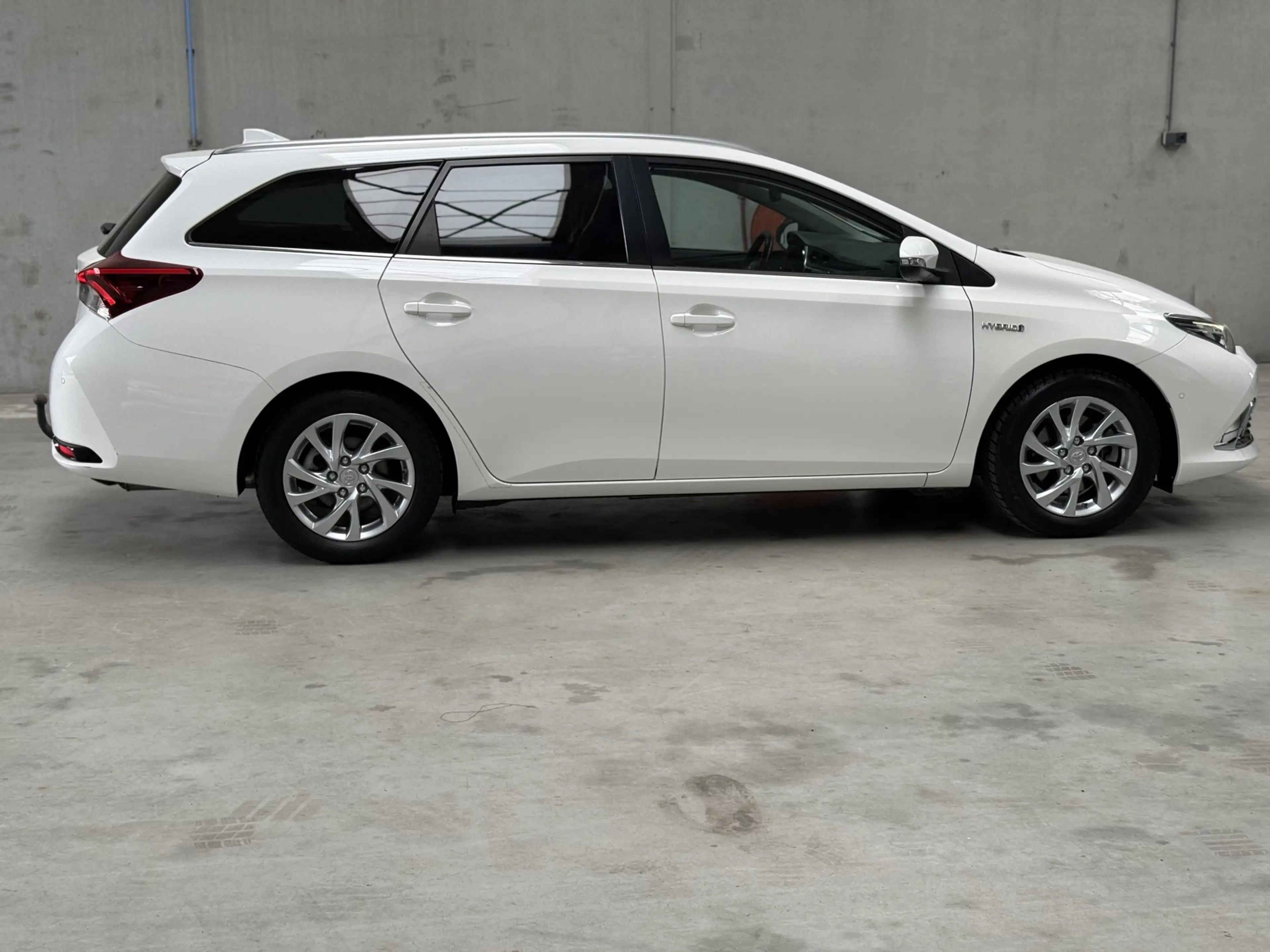 Toyota Auris Touring Sports 1.8 Hybrid Lease pro Cruise Clima N — photo 9
