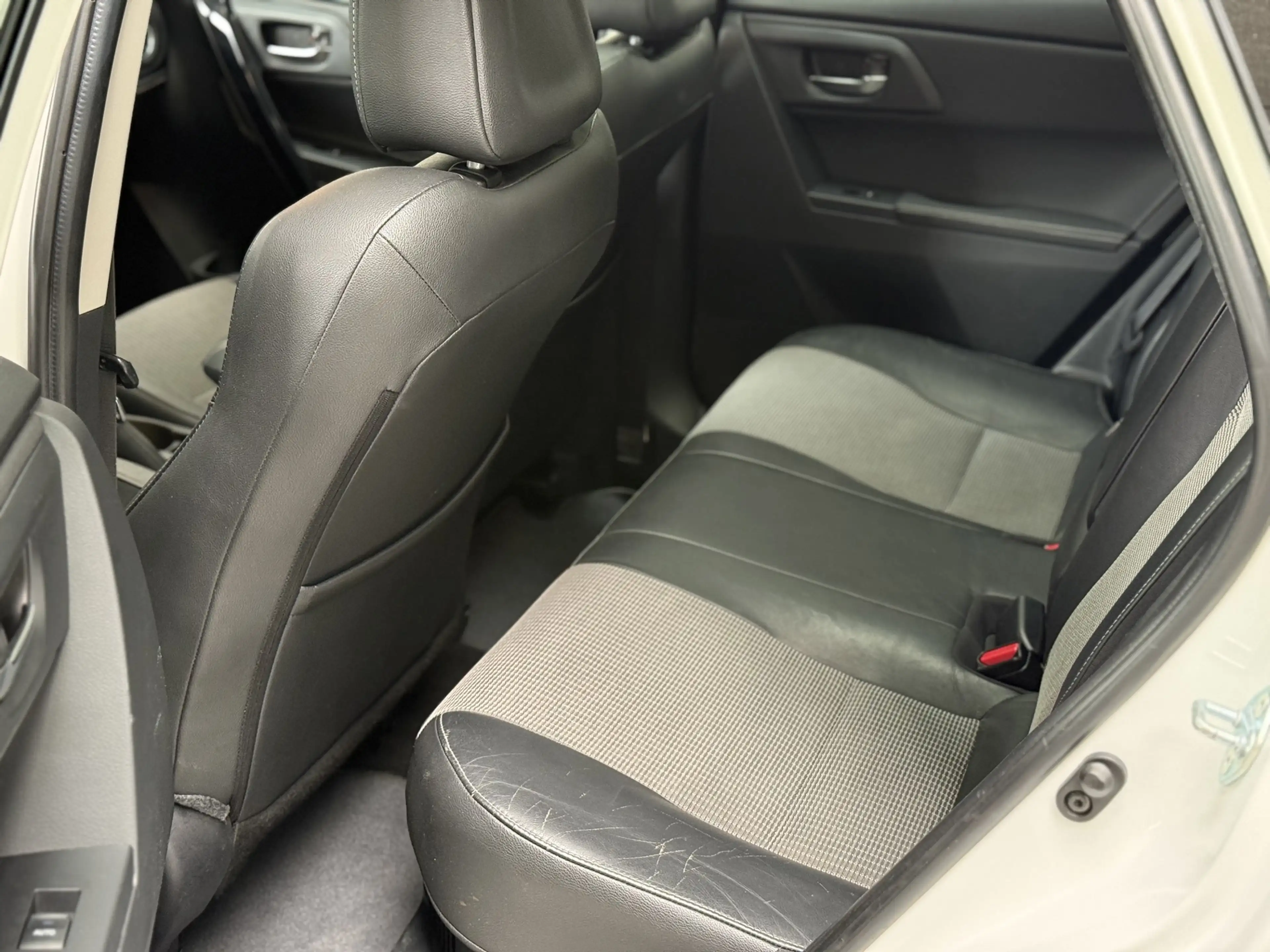 Toyota Auris Touring Sports 1.8 Hybrid Lease pro Cruise Clima N — photo 14