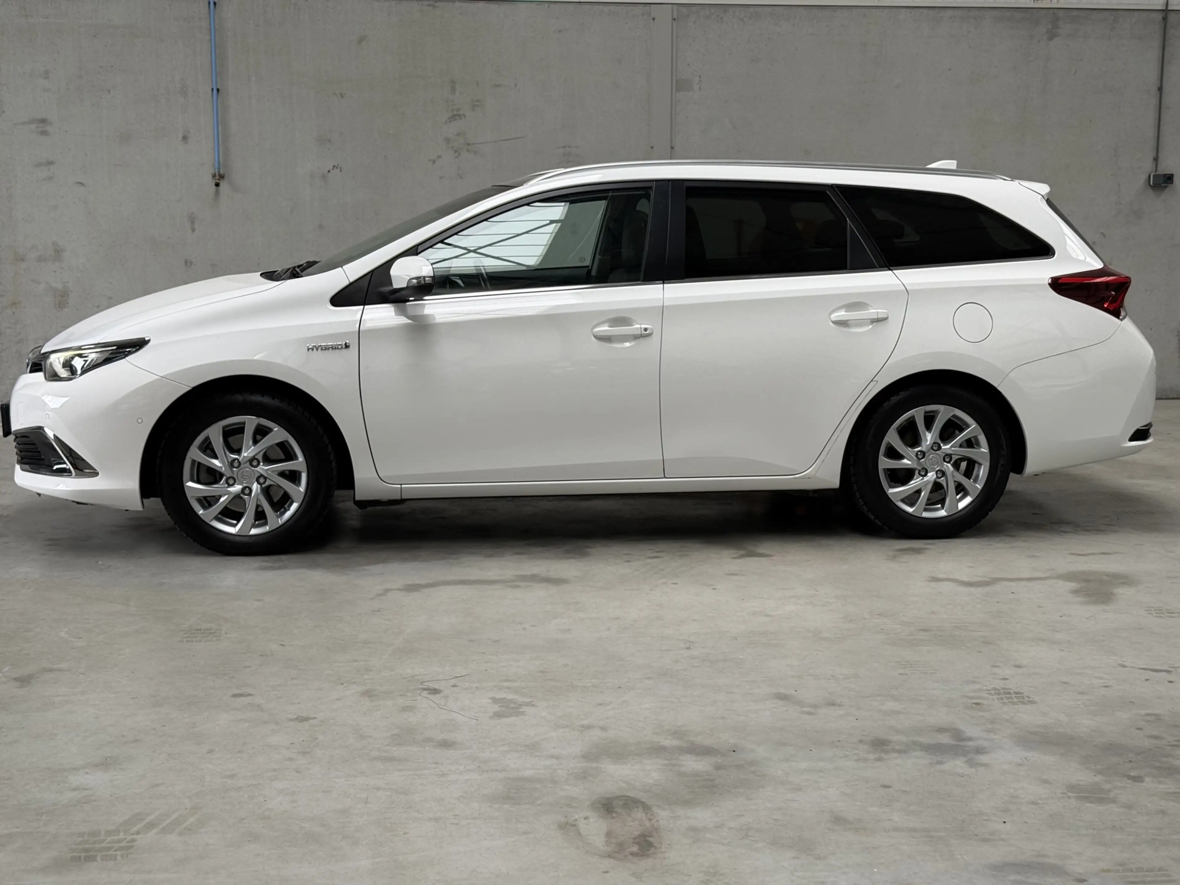 Toyota Auris Touring Sports 1.8 Hybrid Lease pro Cruise Clima N — photo 4