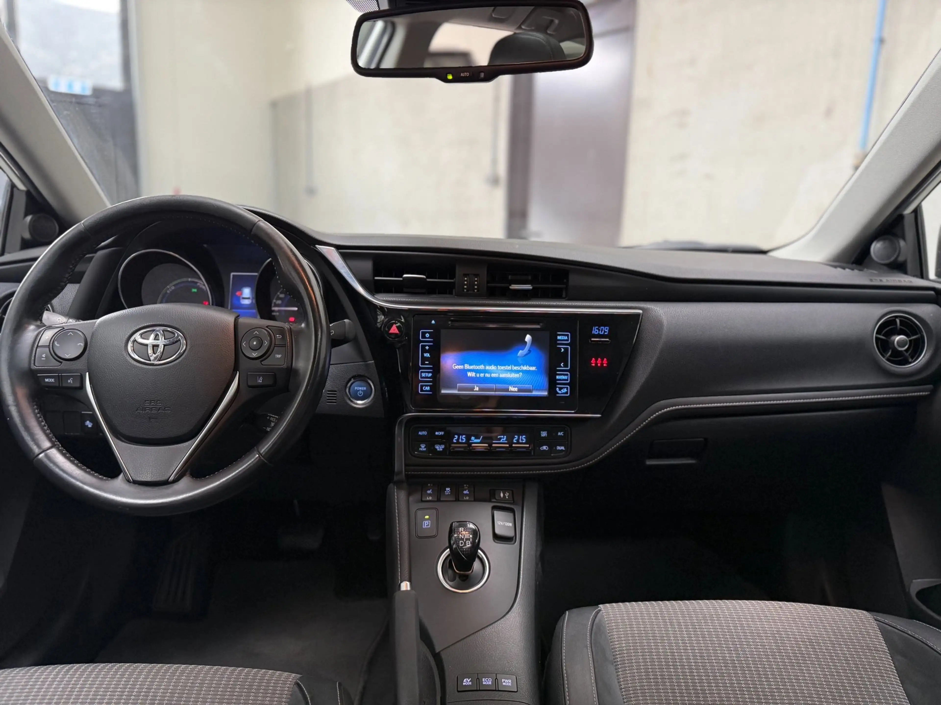 Toyota Auris Touring Sports 1.8 Hybrid Lease pro Cruise Clima N — photo 15