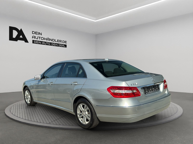 Mercedes-Benz E 250 CDI BlueEfficiency Limousine Automatik — photo 4