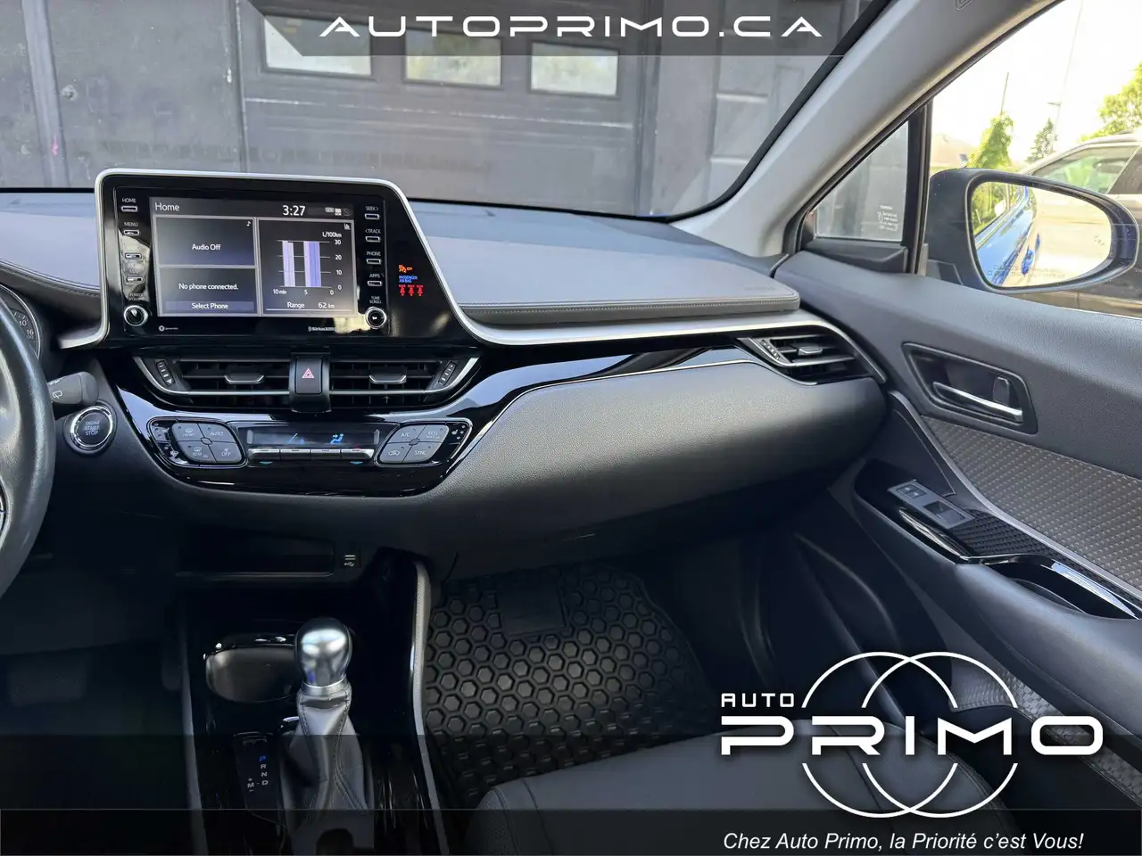 Toyota C-HR photo Toyota C-HR