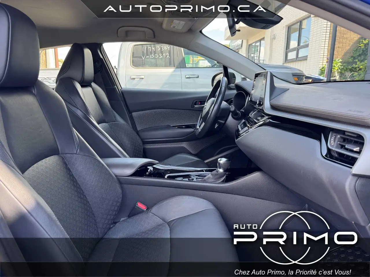 Toyota C-HR photo Toyota C-HR