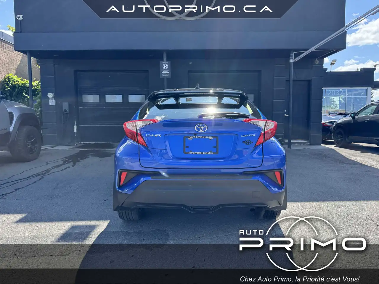 Toyota C-HR photo Toyota C-HR