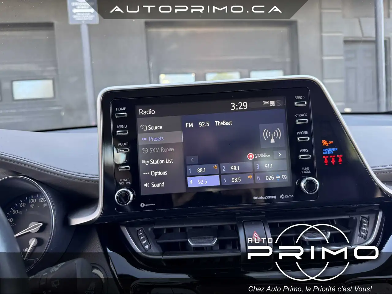 Toyota C-HR photo Toyota C-HR