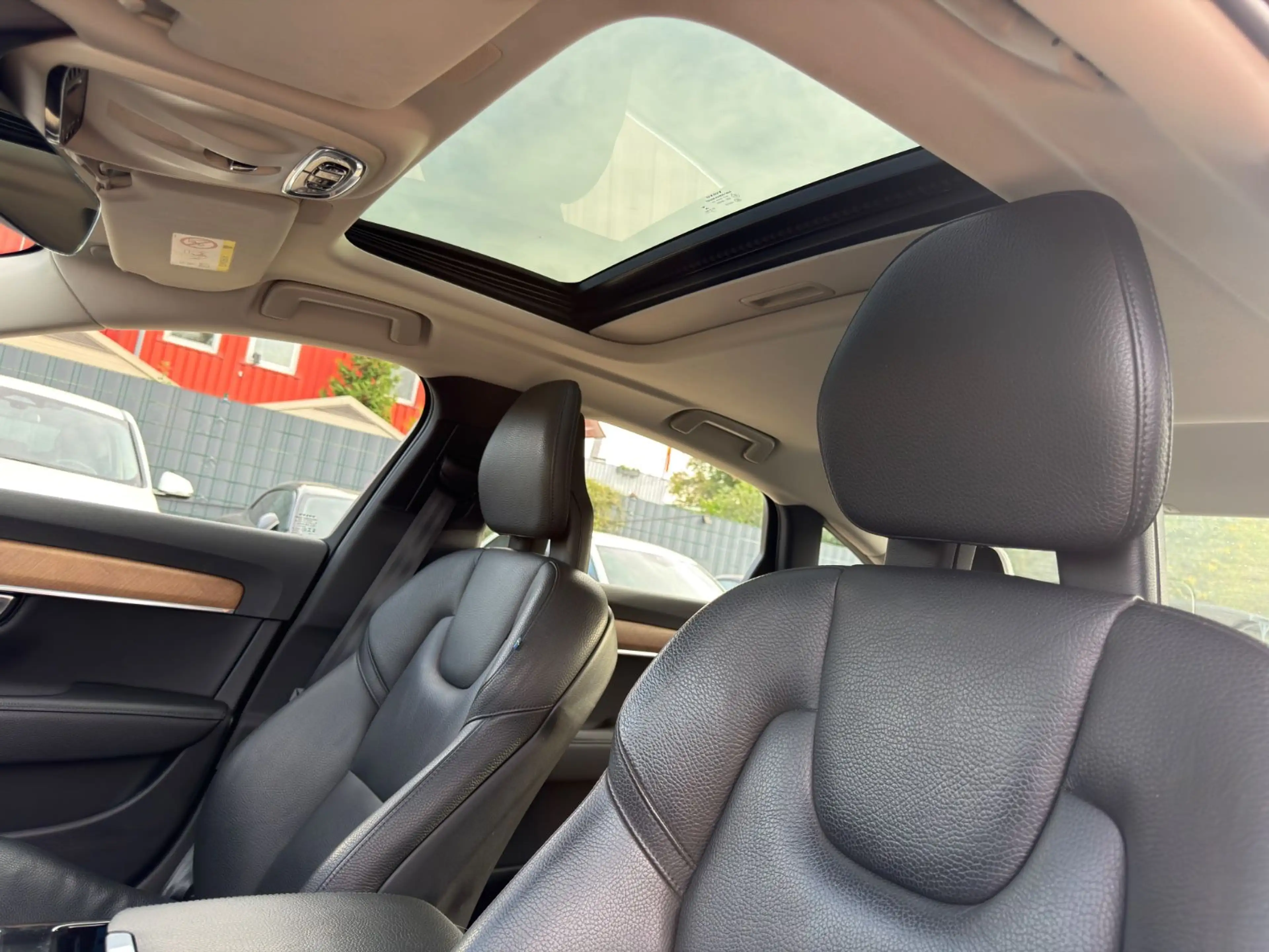 Volvo S90 Lim. Inscription Plug-In Hybrid AWD — photo 15