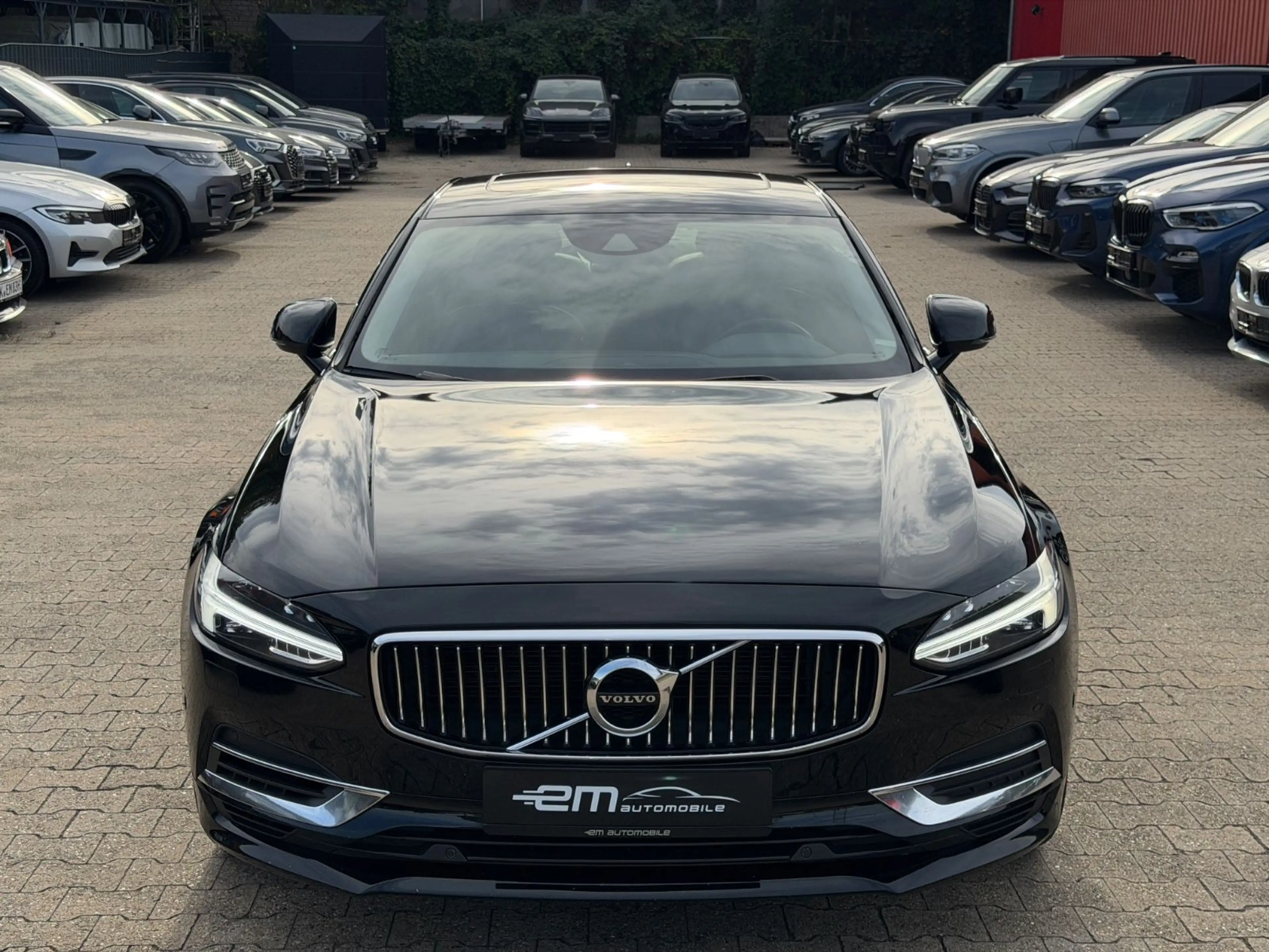 Volvo S90 Lim. Inscription Plug-In Hybrid AWD — photo 3