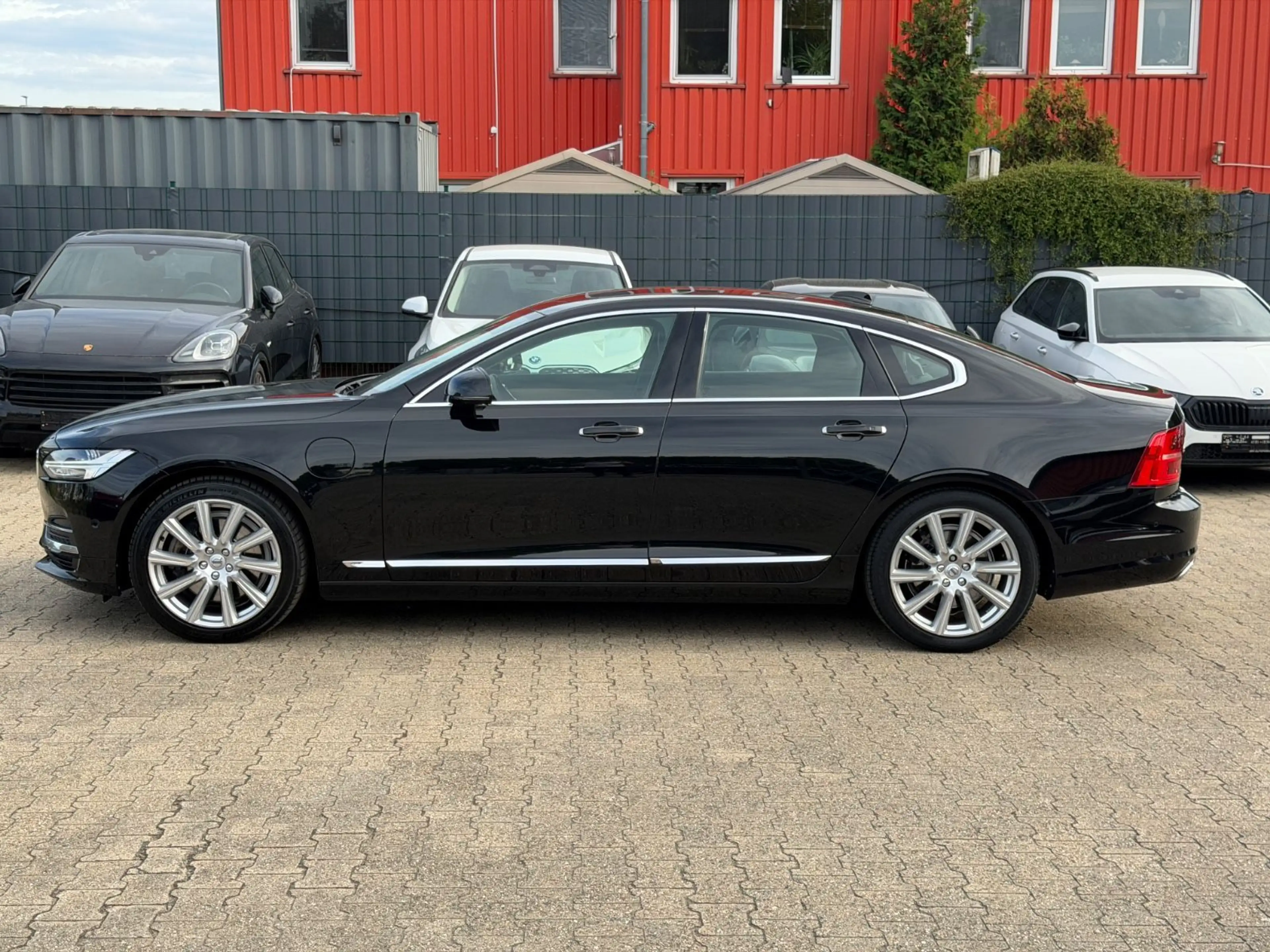 Volvo S90 Lim. Inscription Plug-In Hybrid AWD — photo 9