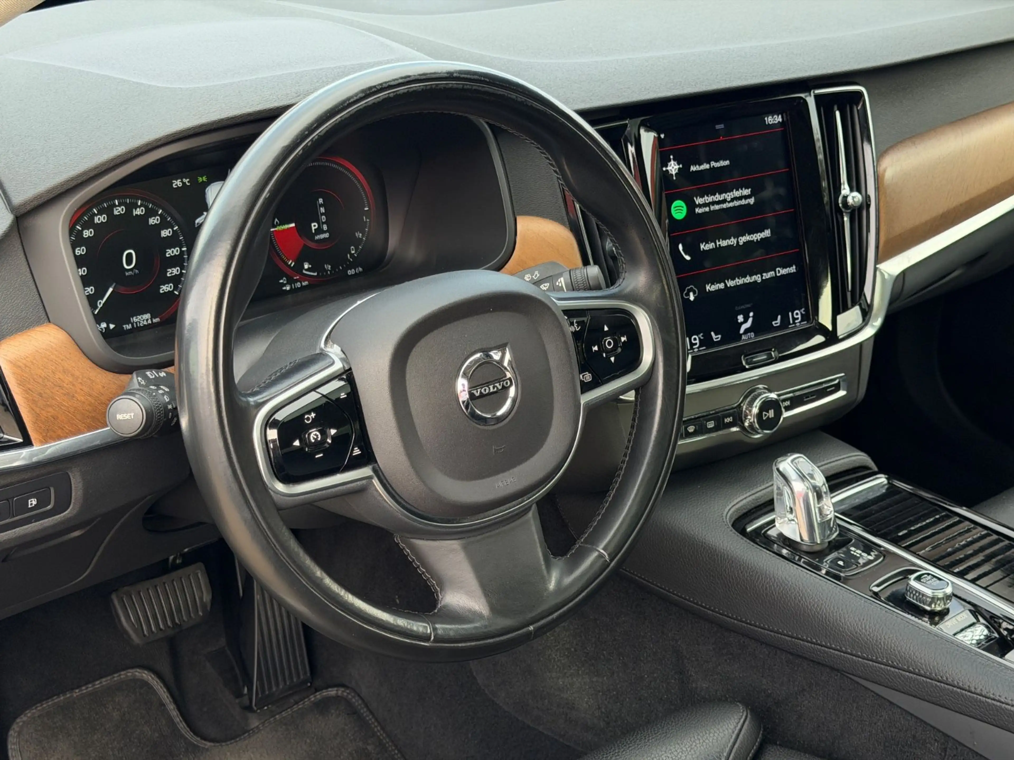 Volvo S90 Lim. Inscription Plug-In Hybrid AWD — photo 11