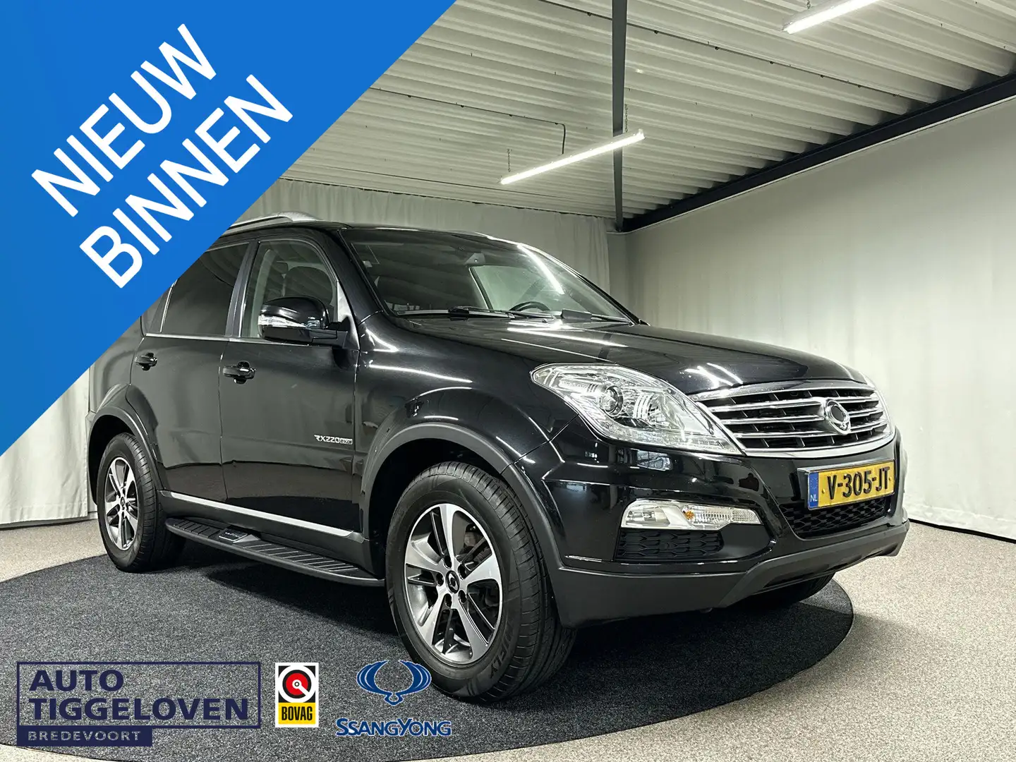 SsangYong Rexton RX 220 e-XDI Executive Automaat | Trekhaak - 1