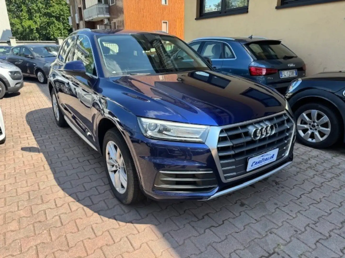Audi Q5 50 TFSI e quattro PHEV S tronic Business Bleu - 1