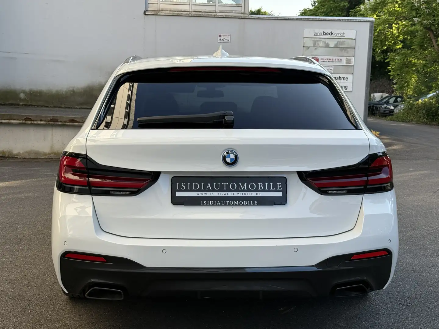 BMW 520 e M-Sport LED Pano LiveCockpit Harman Kardon Weiß - 2
