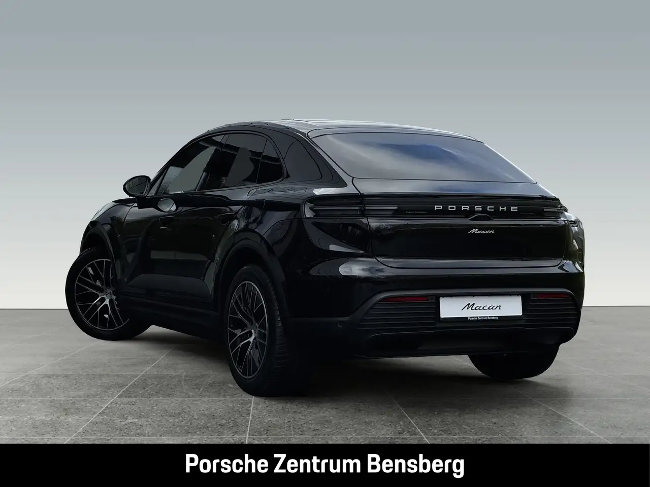 Porsche Macan Electric 3