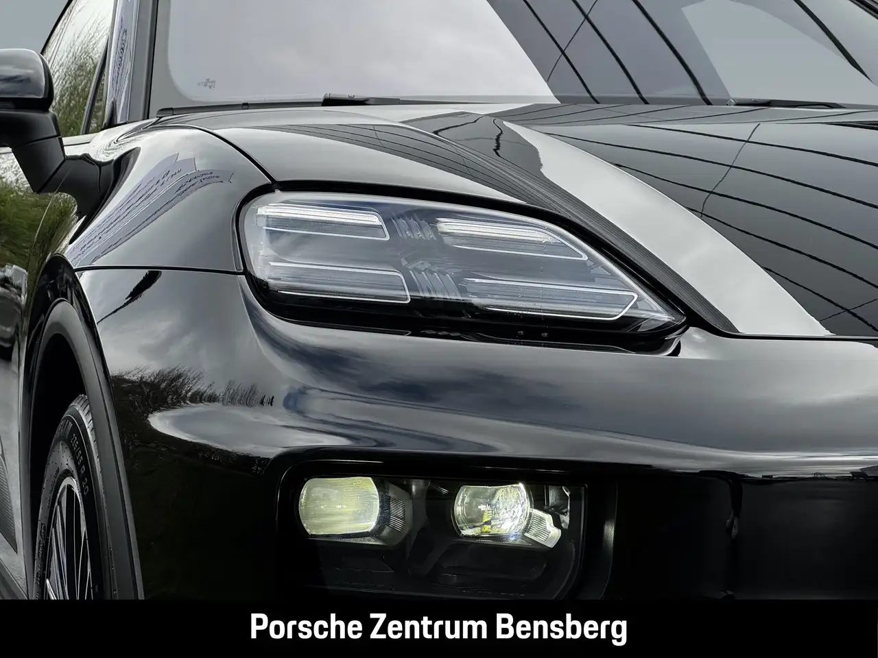 Porsche Macan Electric 10