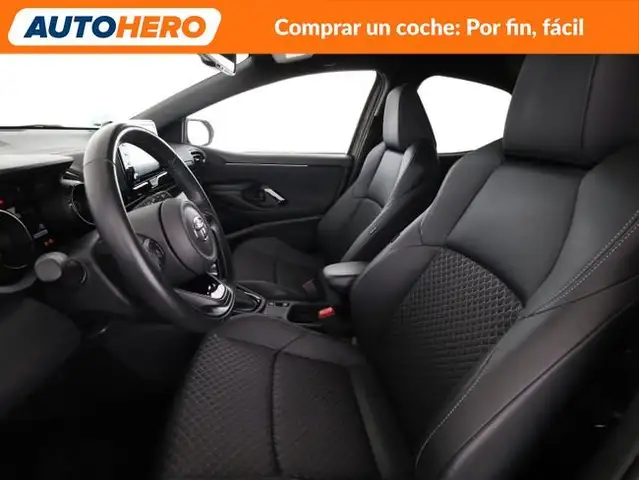 Toyota Yaris view 11