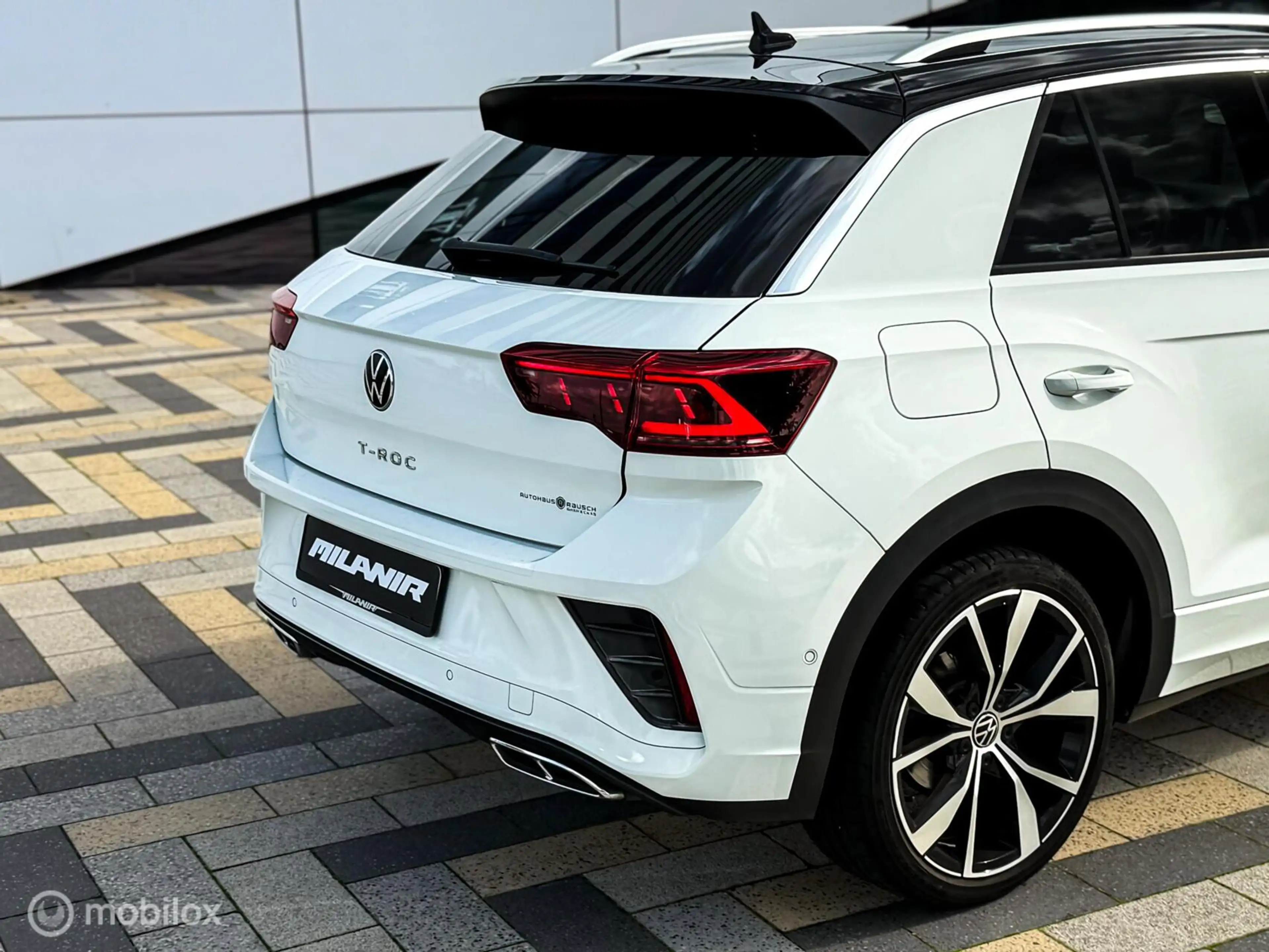 Volkswagen T-Roc 1.5 TSI R-Line |Pano |IQ |Keyless |ACC — photo 9