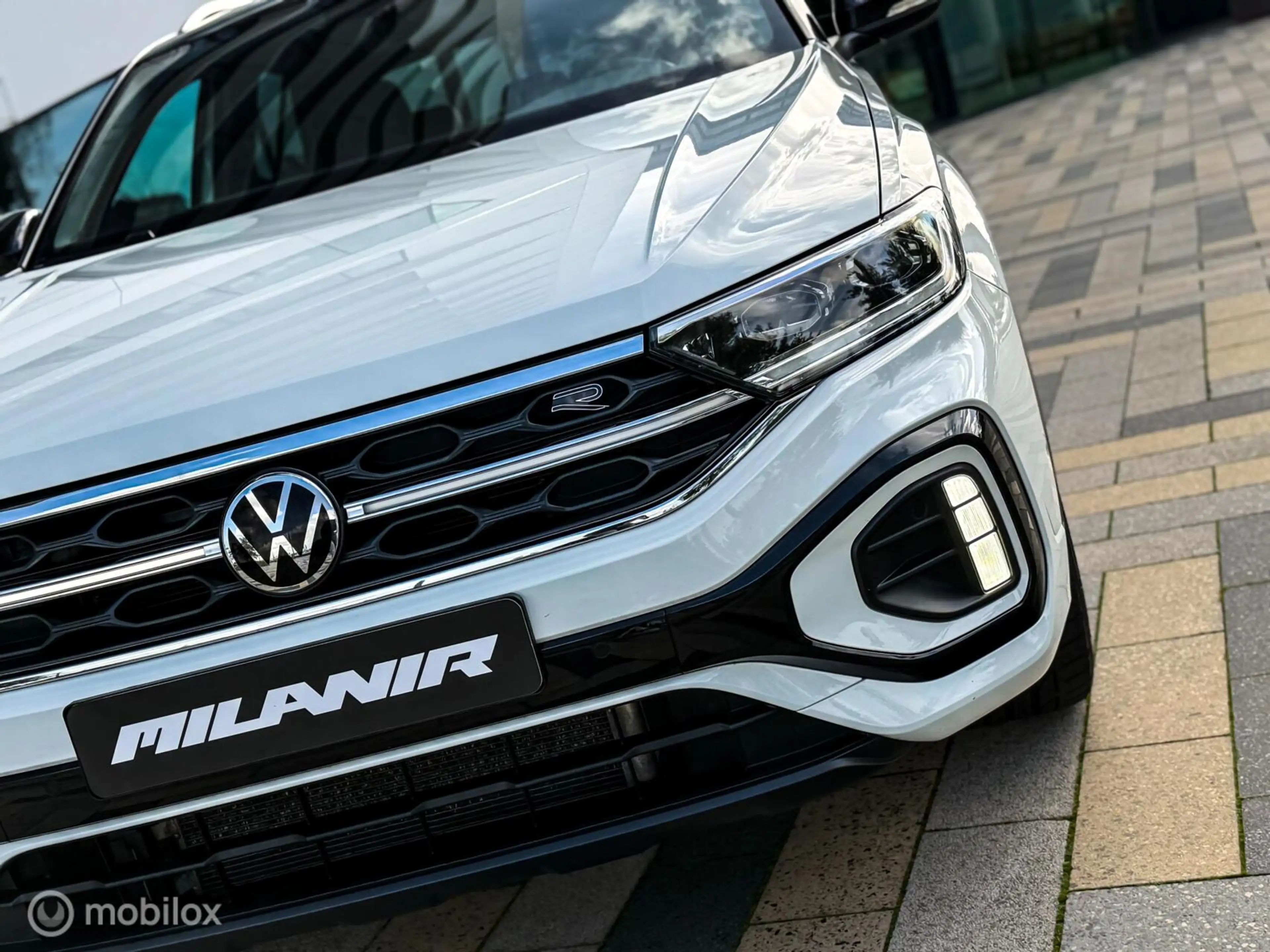 Volkswagen T-Roc 1.5 TSI R-Line |Pano |IQ |Keyless |ACC — photo 11