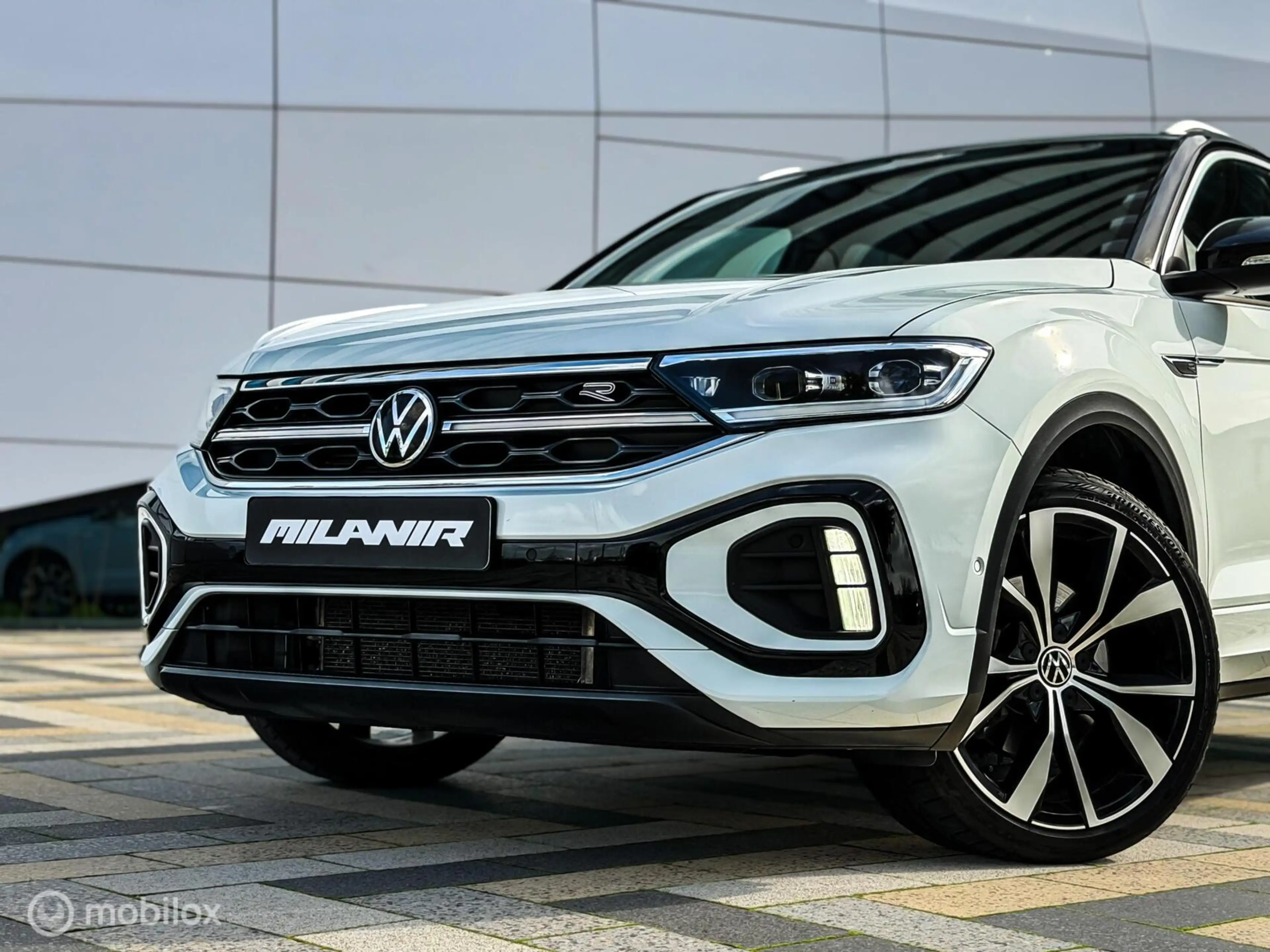 Volkswagen T-Roc 1.5 TSI R-Line |Pano |IQ |Keyless |ACC — photo 4