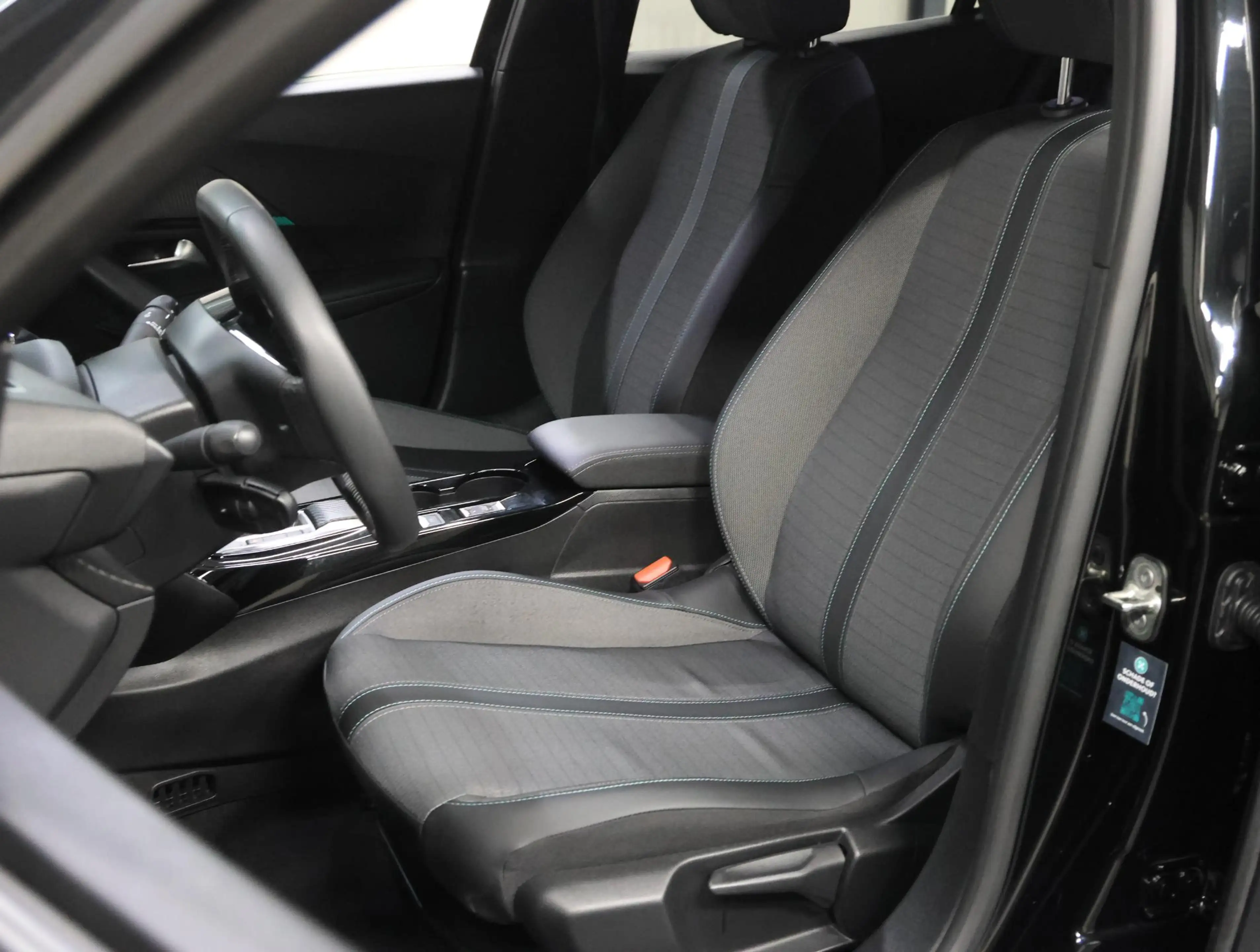 Peugeot e-2008 EV Allure 50 kWh 136PK | 1ste eigenaar | AppleCarP — photo 13