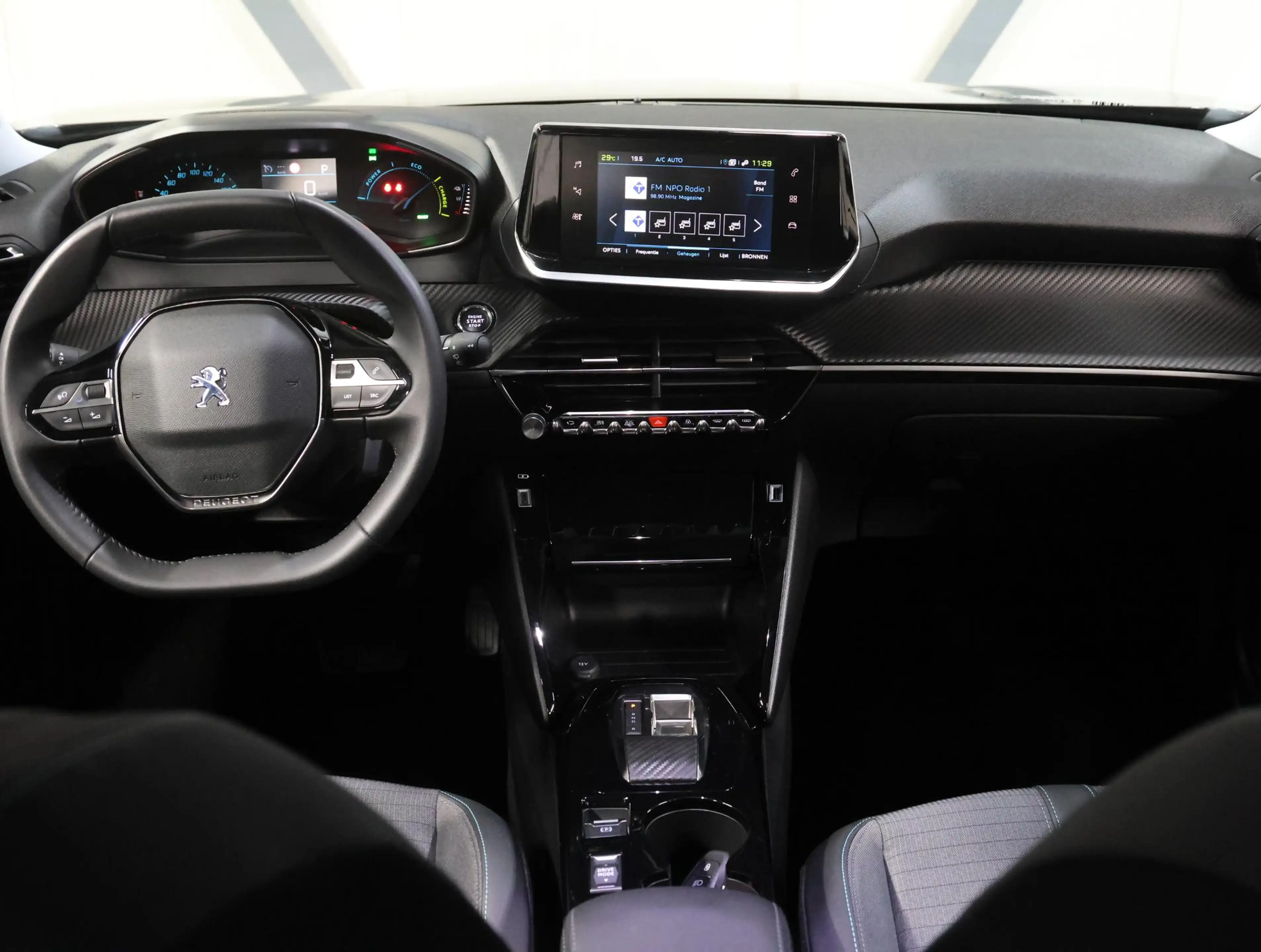 Peugeot e-2008 EV Allure 50 kWh 136PK | 1ste eigenaar | AppleCarP — photo 14