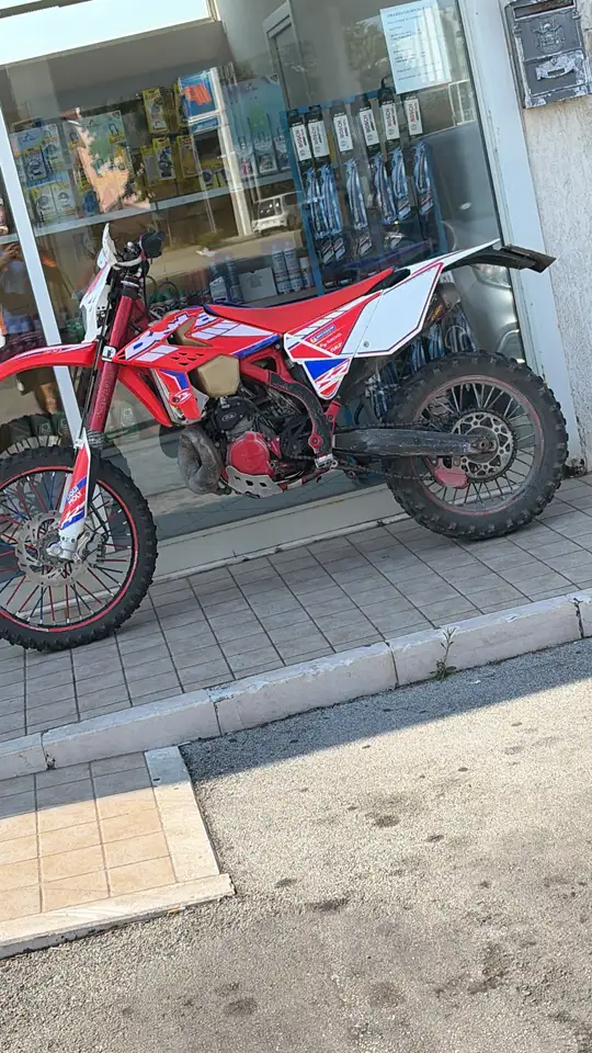 Beta RR 300