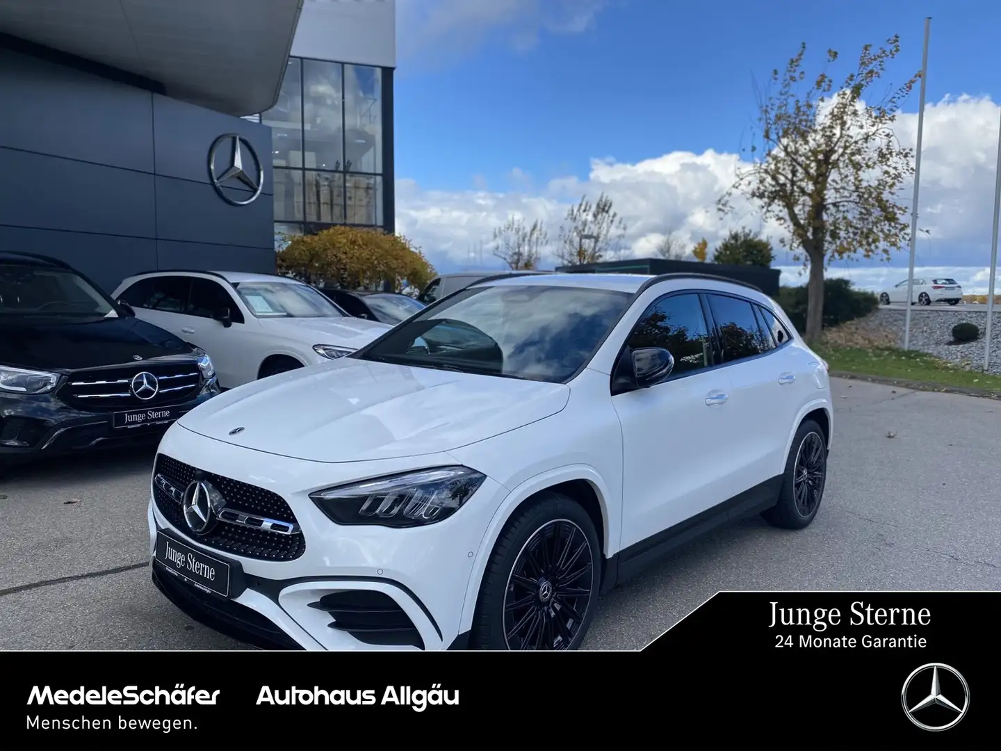 Mercedes-Benz GLA 200 GLA 200 AMG Night AHK LED Kam KeyGo Ambi 20" Sport Weiß - 1