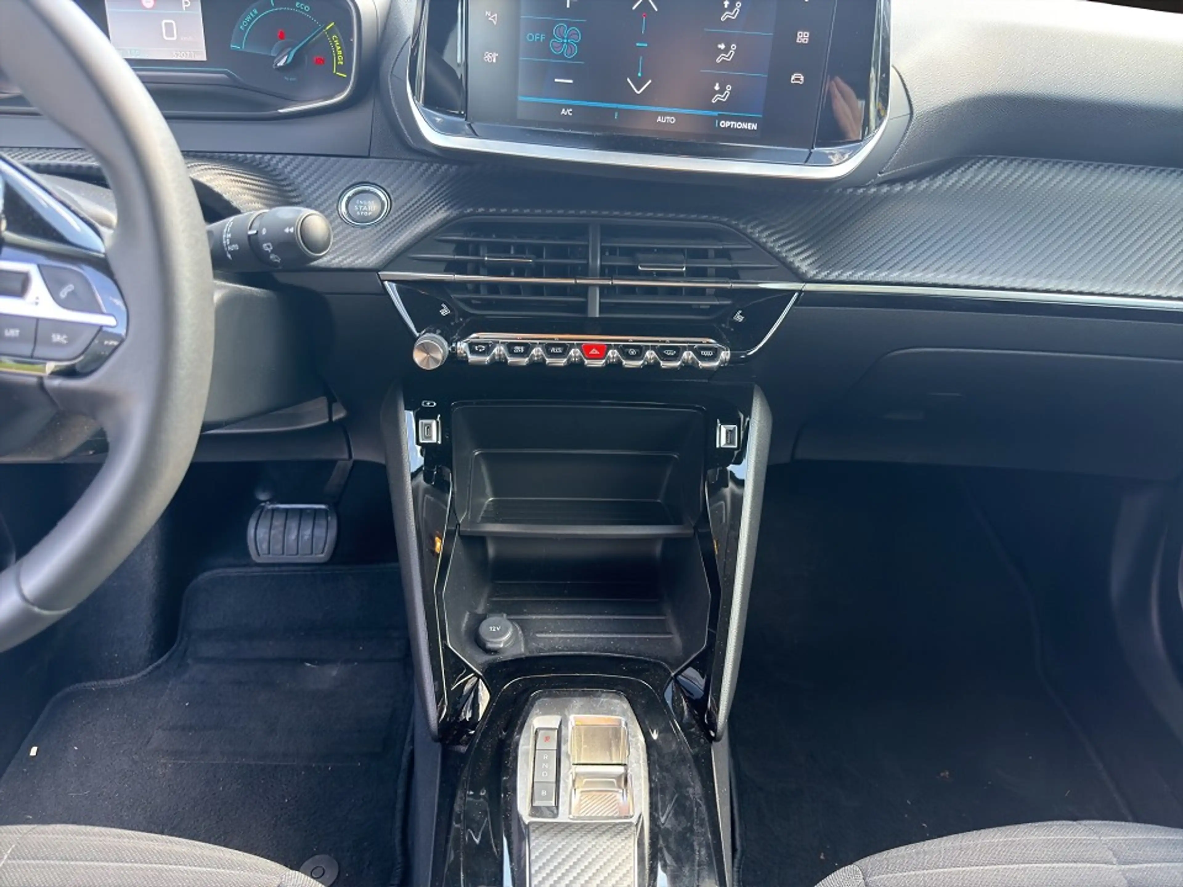 Peugeot e-2008 Elektro Active Pack — photo 16