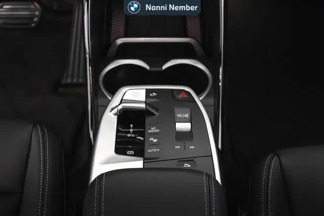 BMW Ix1 view 9