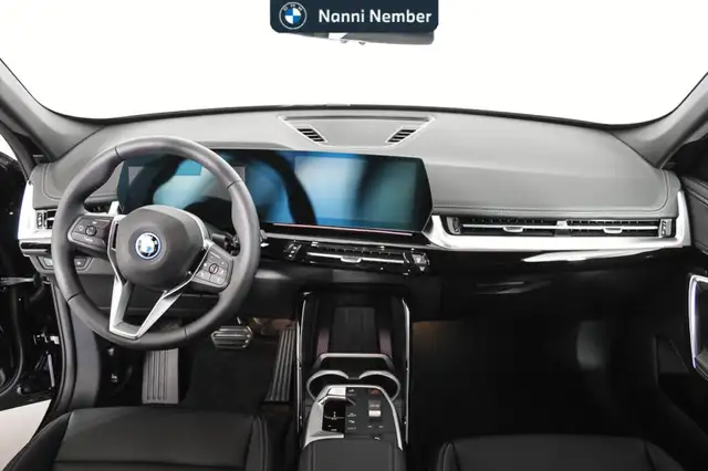 BMW Ix1 view 10