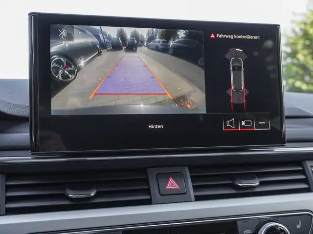 Audi A4 view 13