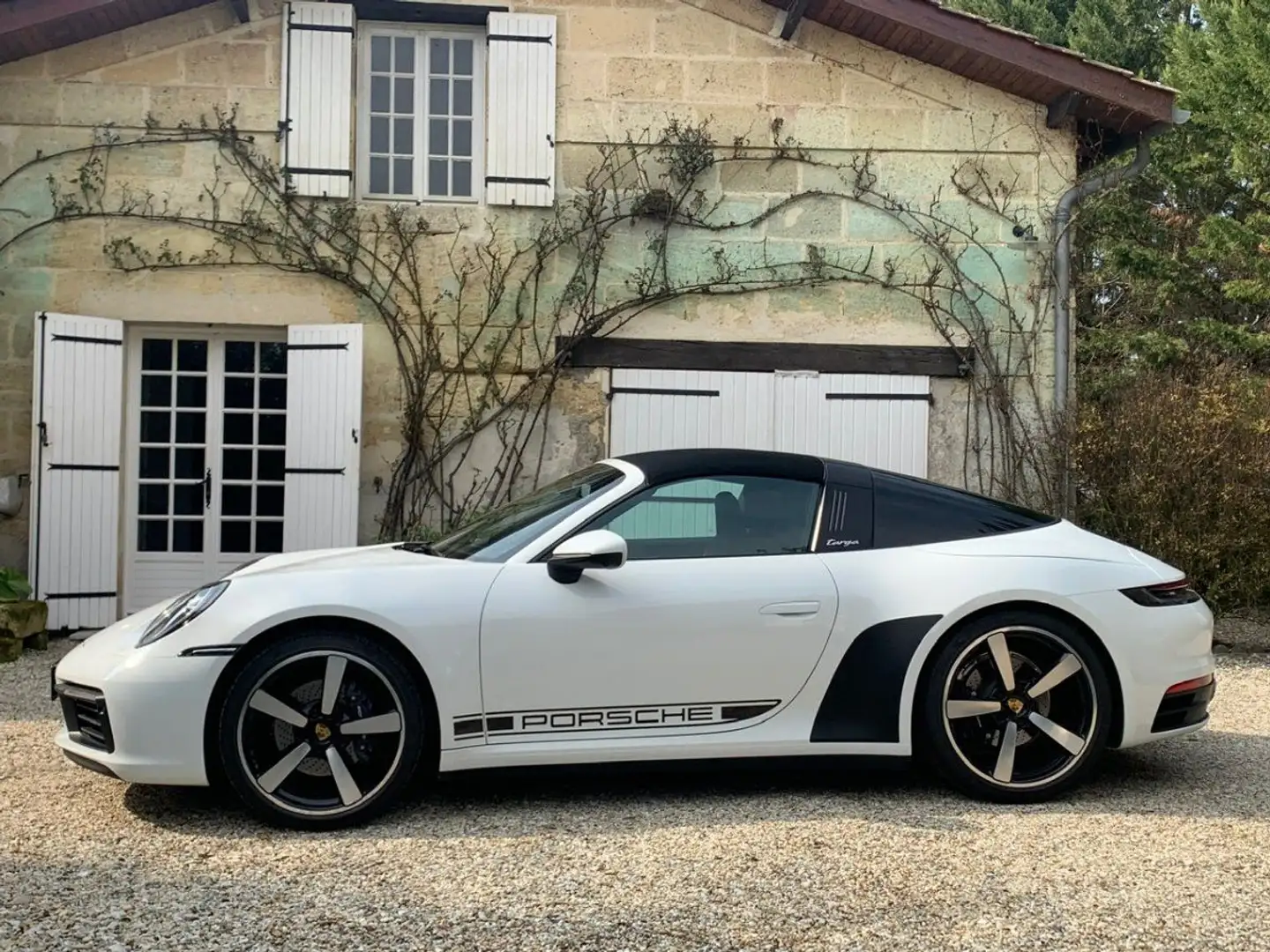 Porsche 992 Targa 4 pdk Blanc - 2