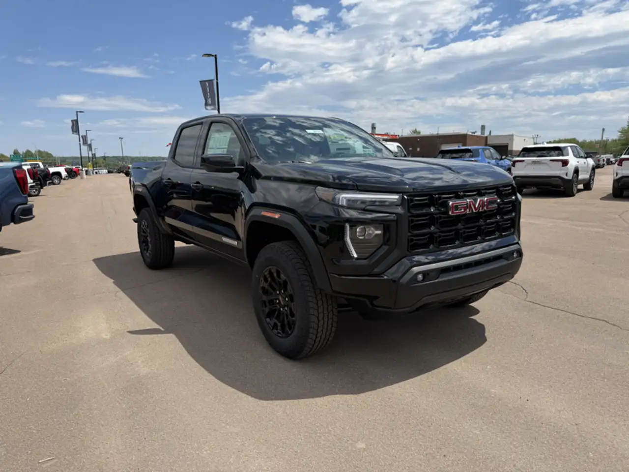 GMC Canyon снимка GMC Canyon