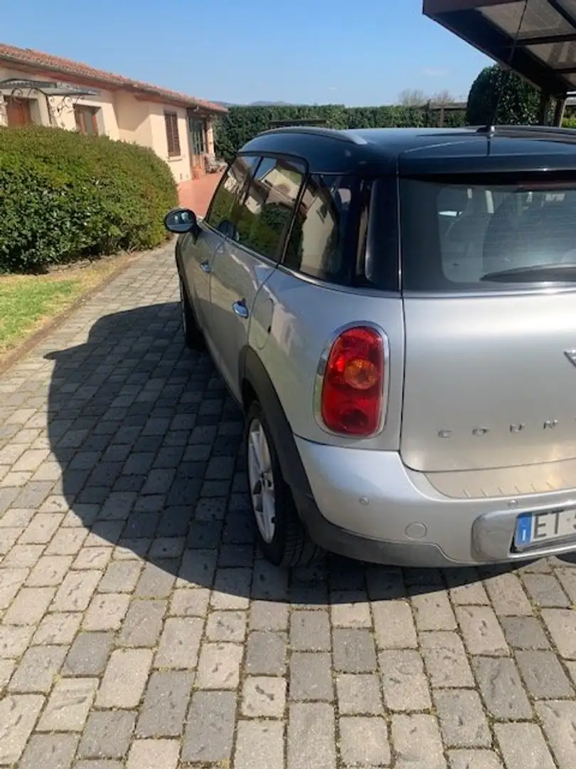MINI Cooper D Countryman Mini+Countryman+2.0+Cooper+D+auto Stříbrná - 2