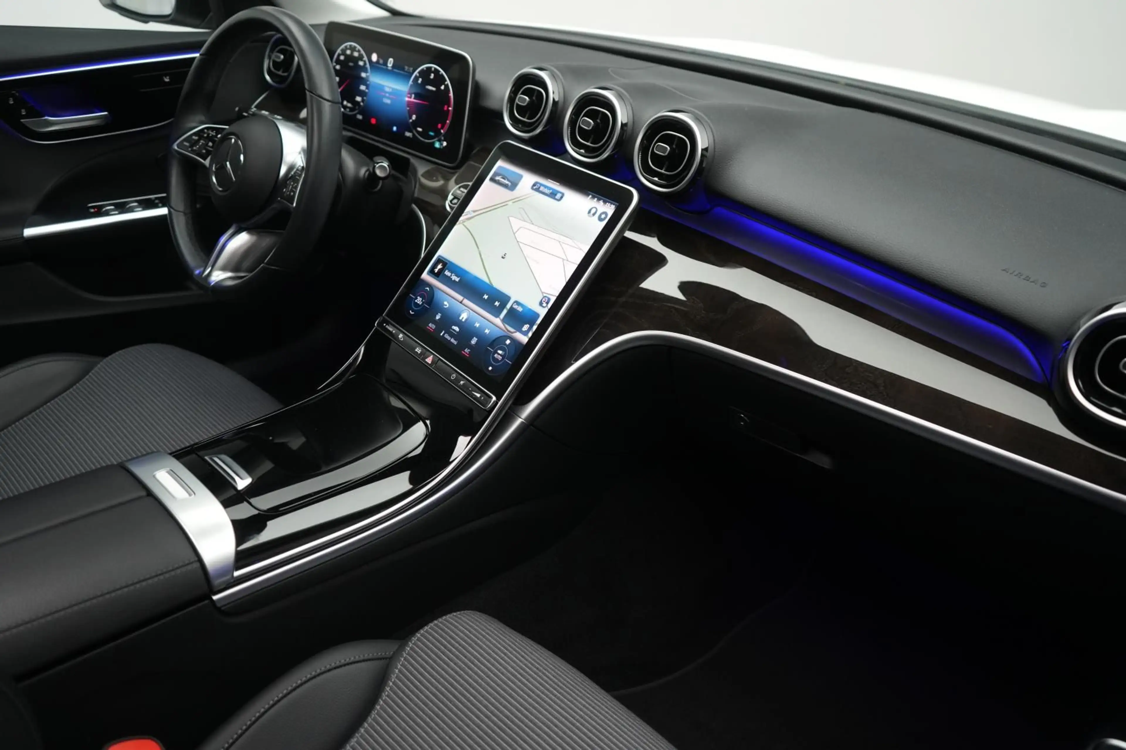 Mercedes-Benz C 220 d 9G-Tronic Avantgarde Temp/Kamera/Pano/La — photo 10