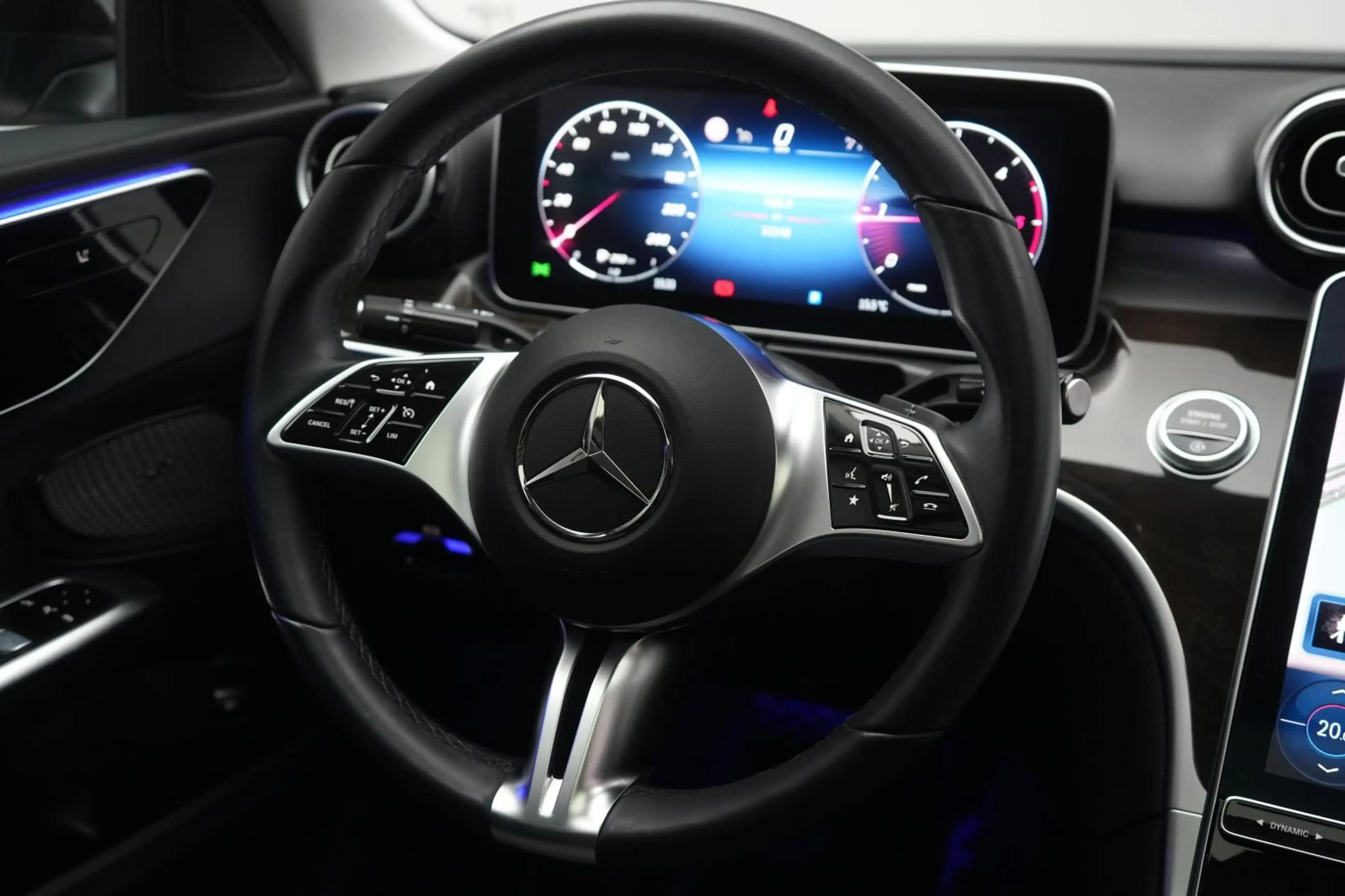 Mercedes-Benz C 220 d 9G-Tronic Avantgarde Temp/Kamera/Pano/La — photo 14