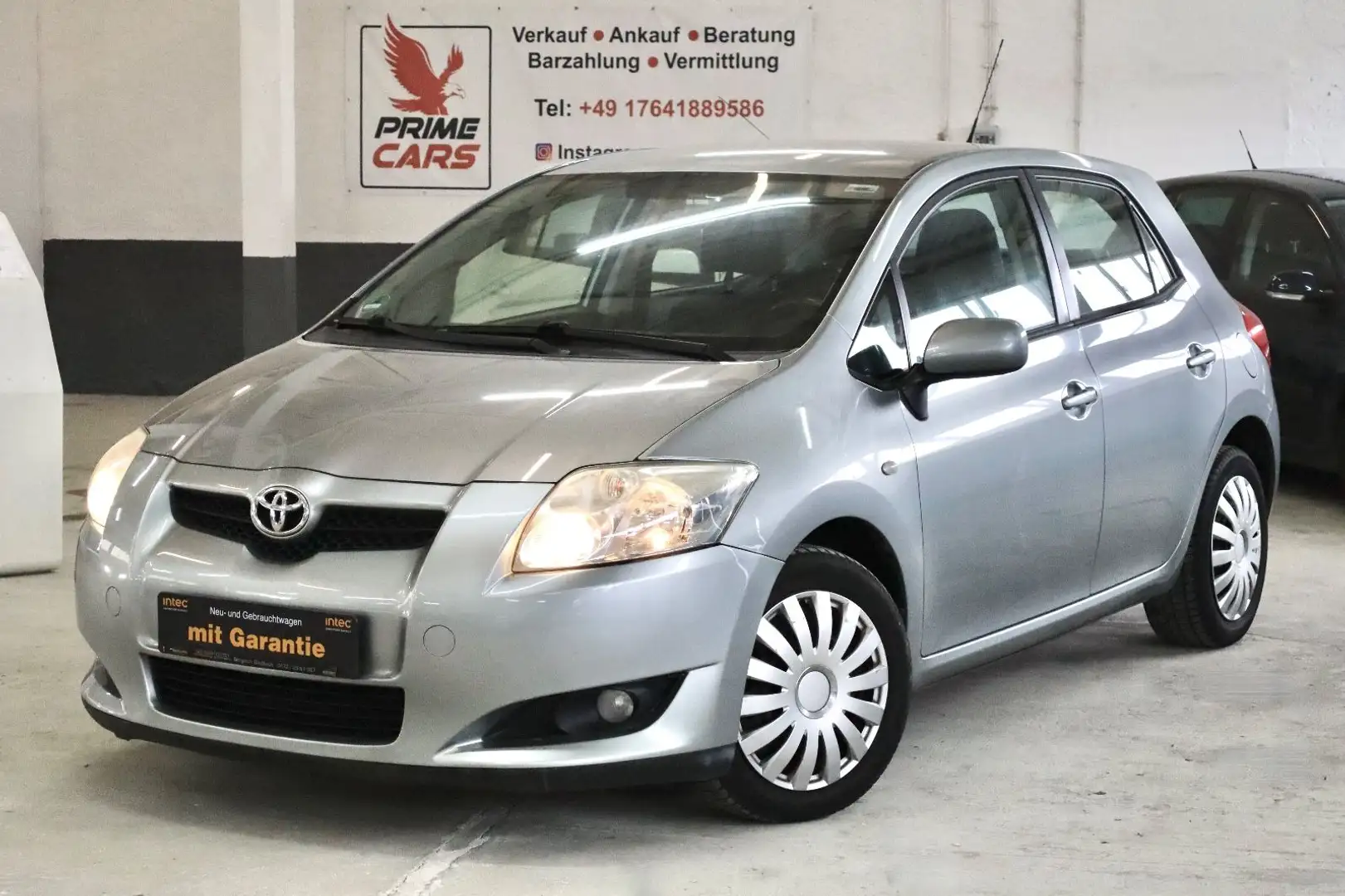 Toyota Auris Team*8FACH*PDC*KLIMA* Silber - 1