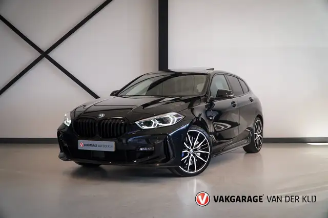 BMW 118 1-serie 118i M-Sport | Panorama | M-Seats | Sportr