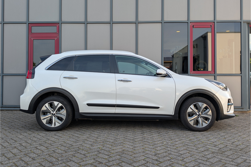 Kia e-Niro ExecutiveLine 64kWh SOH 91% Warmtepomp — photo 7
