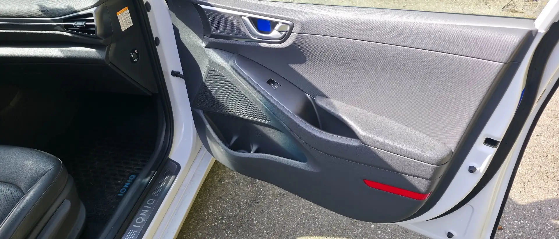 Hyundai IONIQ Hybrid 1.6 GDI Premium FL Weiß - 2